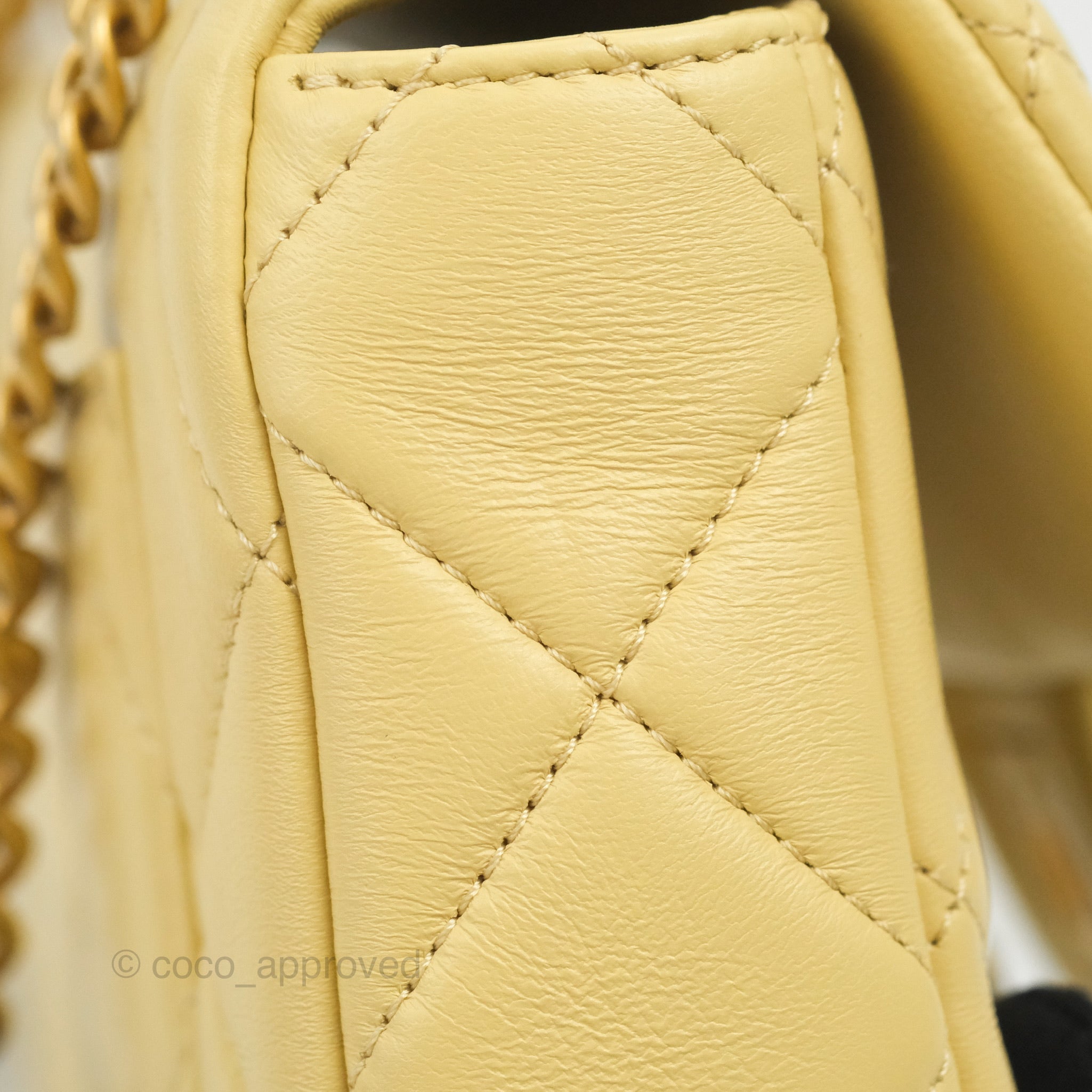 Chanel Enamel Quilted Pending CC Mini Square Flap Yellow Lambskin Aged –  Coco Approved Studio