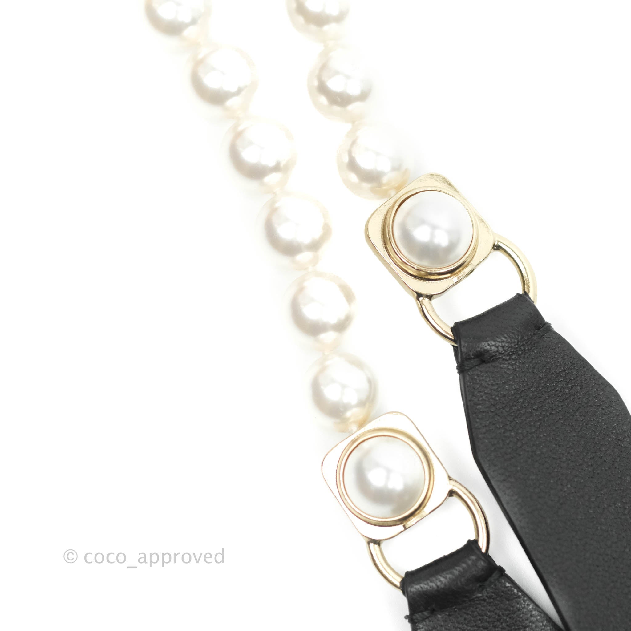 Chanel long pearl Necklace or Belt Shining Gold CC – LLBazar