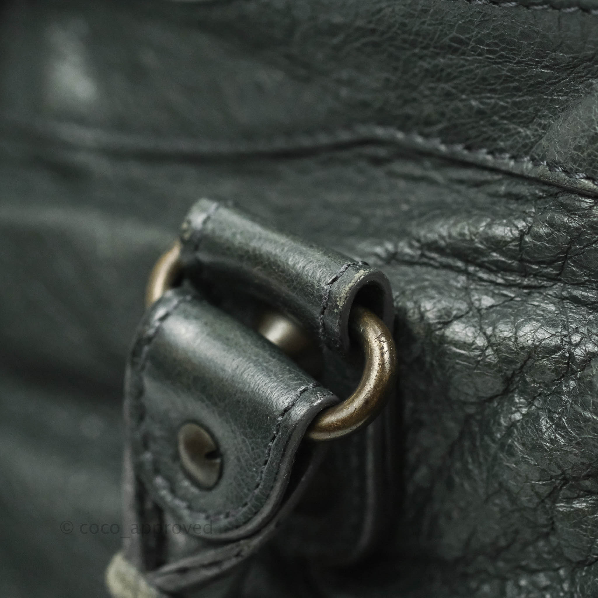 Louis Vuitton Grey Lambskin Leather Fingerless Gloves - Yoogi's Closet