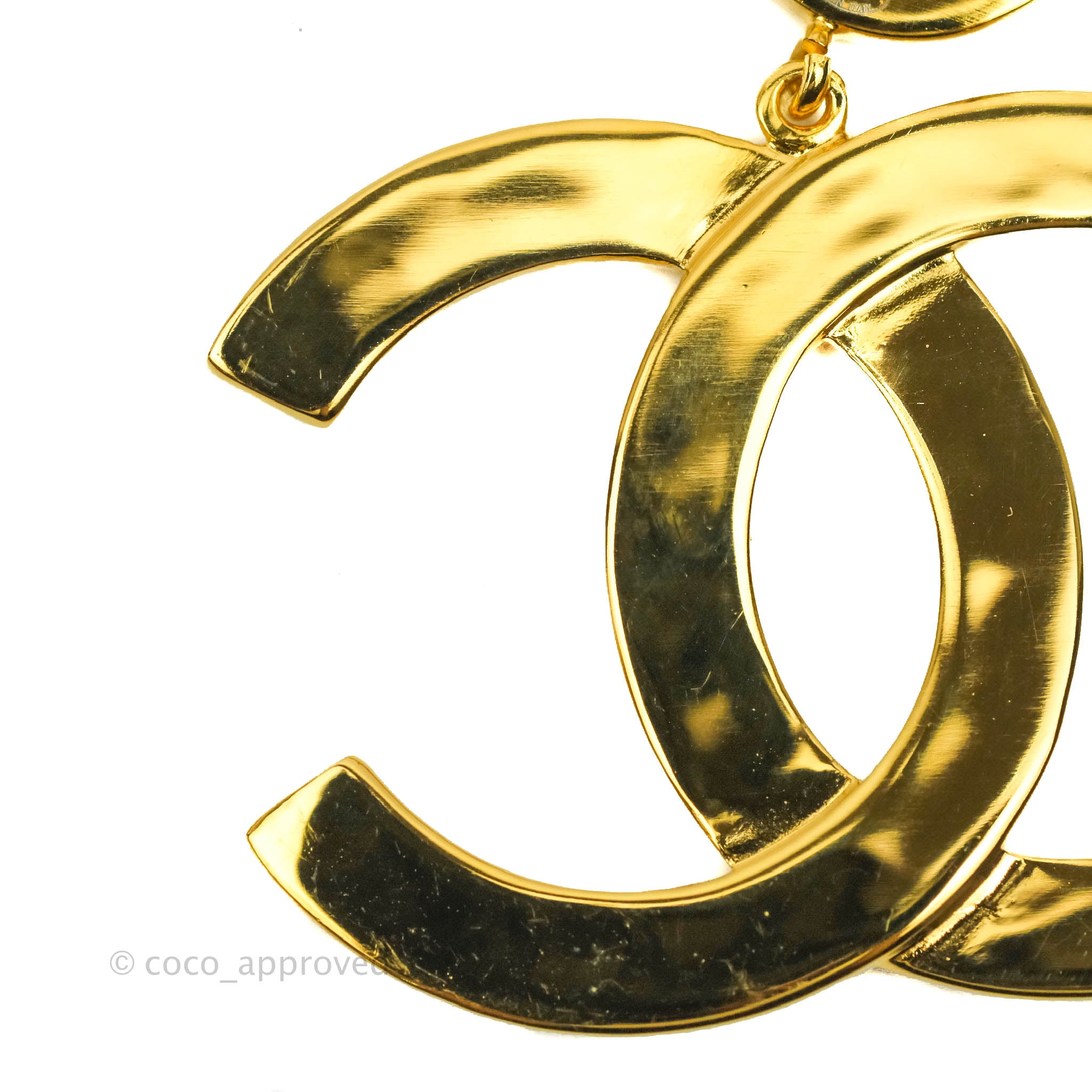 Chanel Large CC Button Drop Earrings Gold Tone 20A – Coco Approved Studio