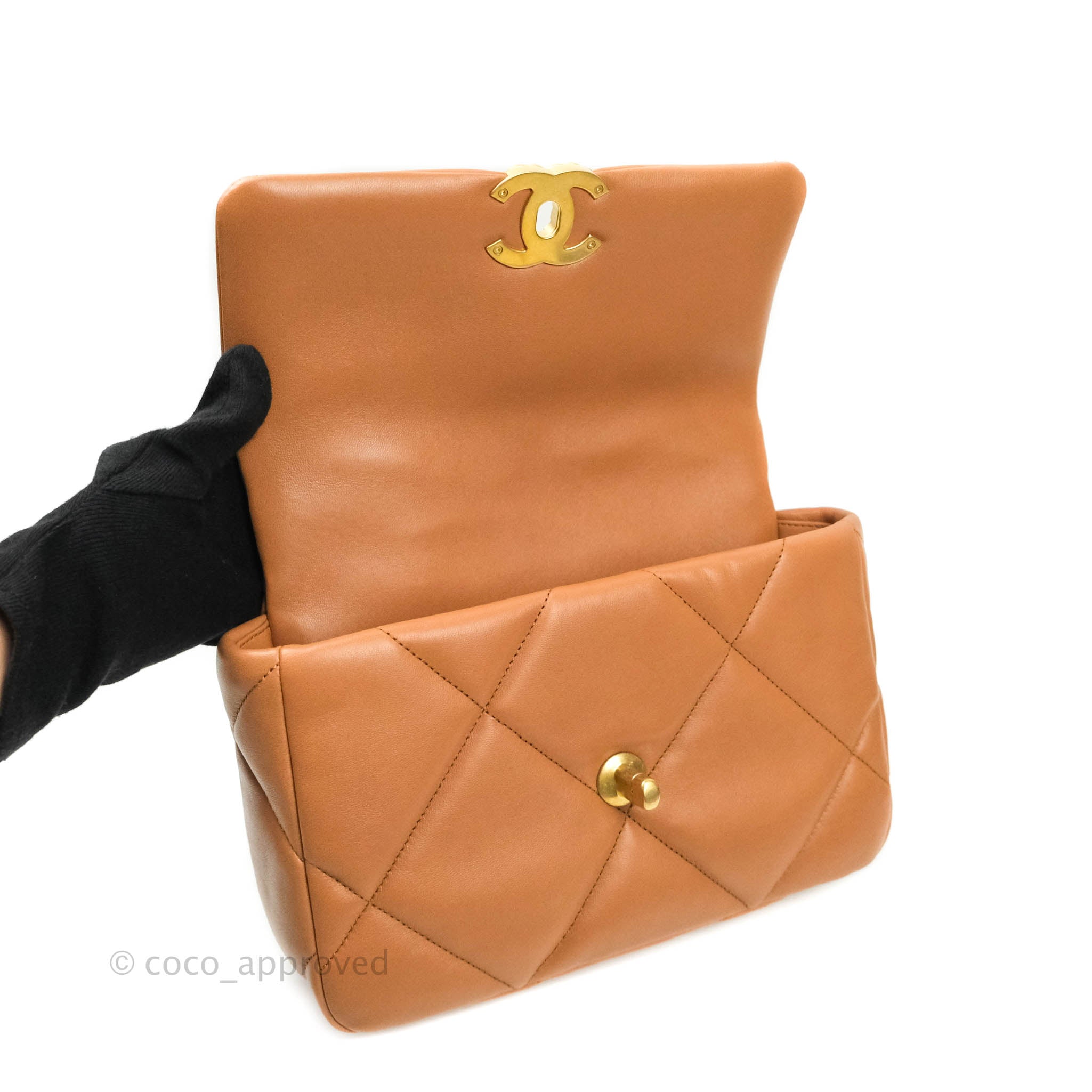 NIB 21K Chanel 19 Small Caramel Beige Brown Flap Bag – Boutique Patina