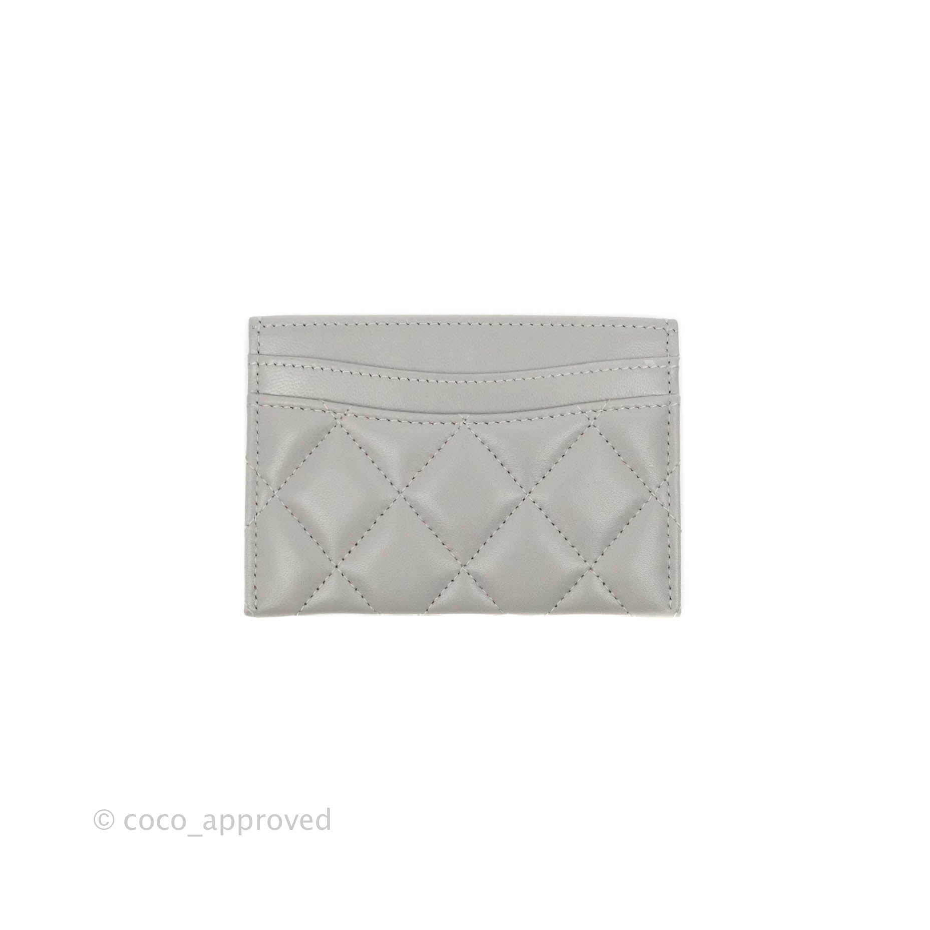 Chanel Classic Chain Card Holder Iridescent White Lambskin Silver Hard –  Coco Approved Studio