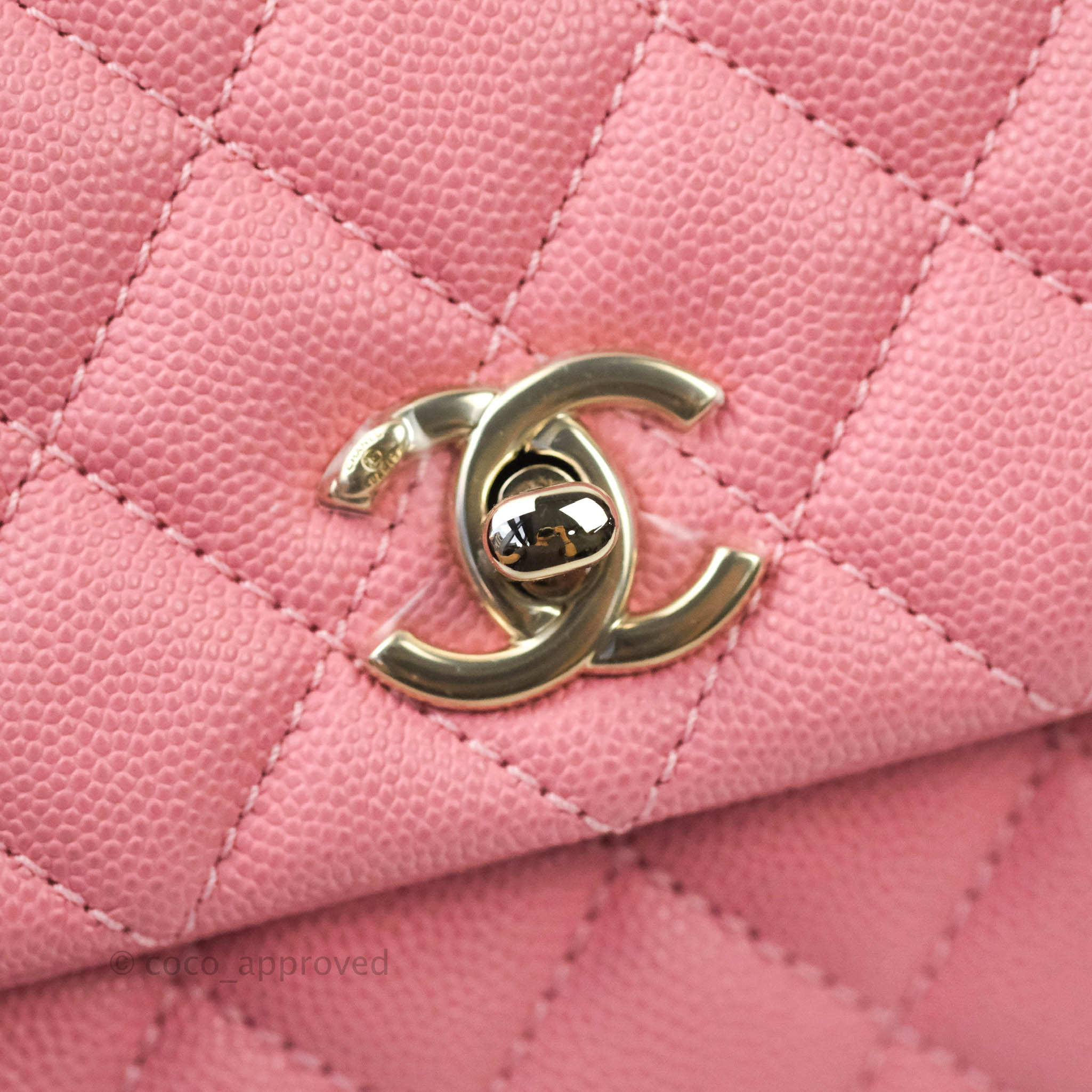 Túi xách Chanel Coco Handle Small siêu cấp da bê màu hồng size 24 cm –  A92990 – Túi xách cao cấp, những mẫu túi siêu cấp, like authentic cực đẹp