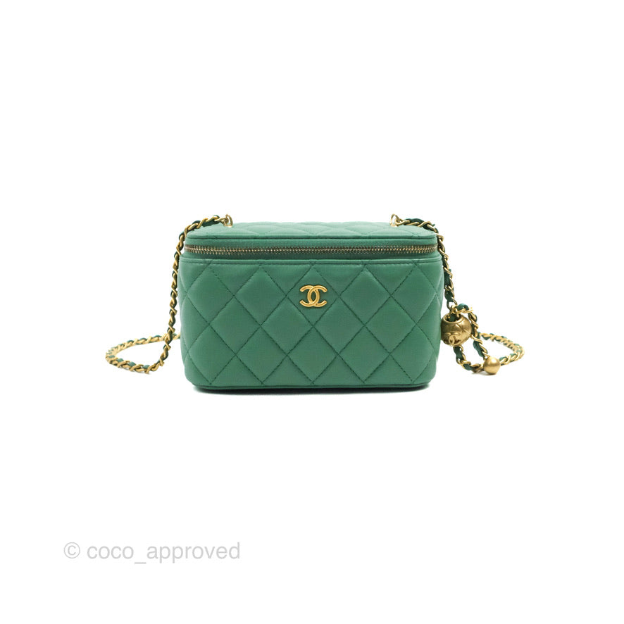 New Chanel green Lambskin Quilted Pearl Crush Small Vanity Case with Chain  MYR14,800