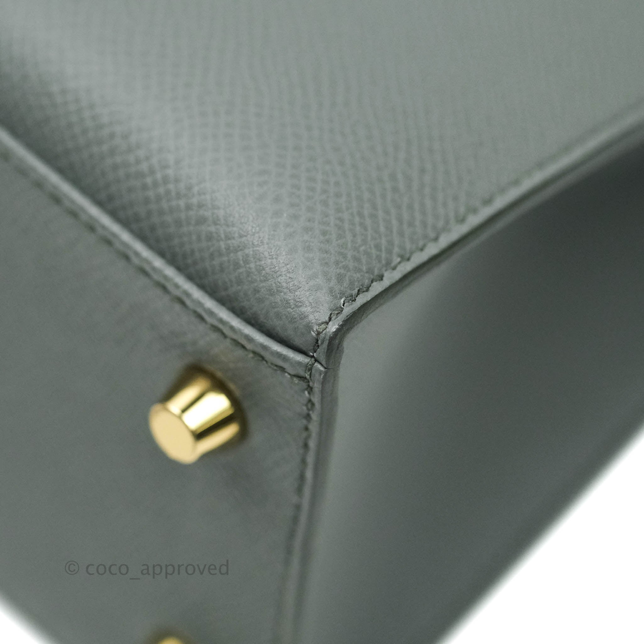 Hermes Kelly Sellier 25 Bag Vert Amande Gold Hardware Epsom Leather –  Mightychic