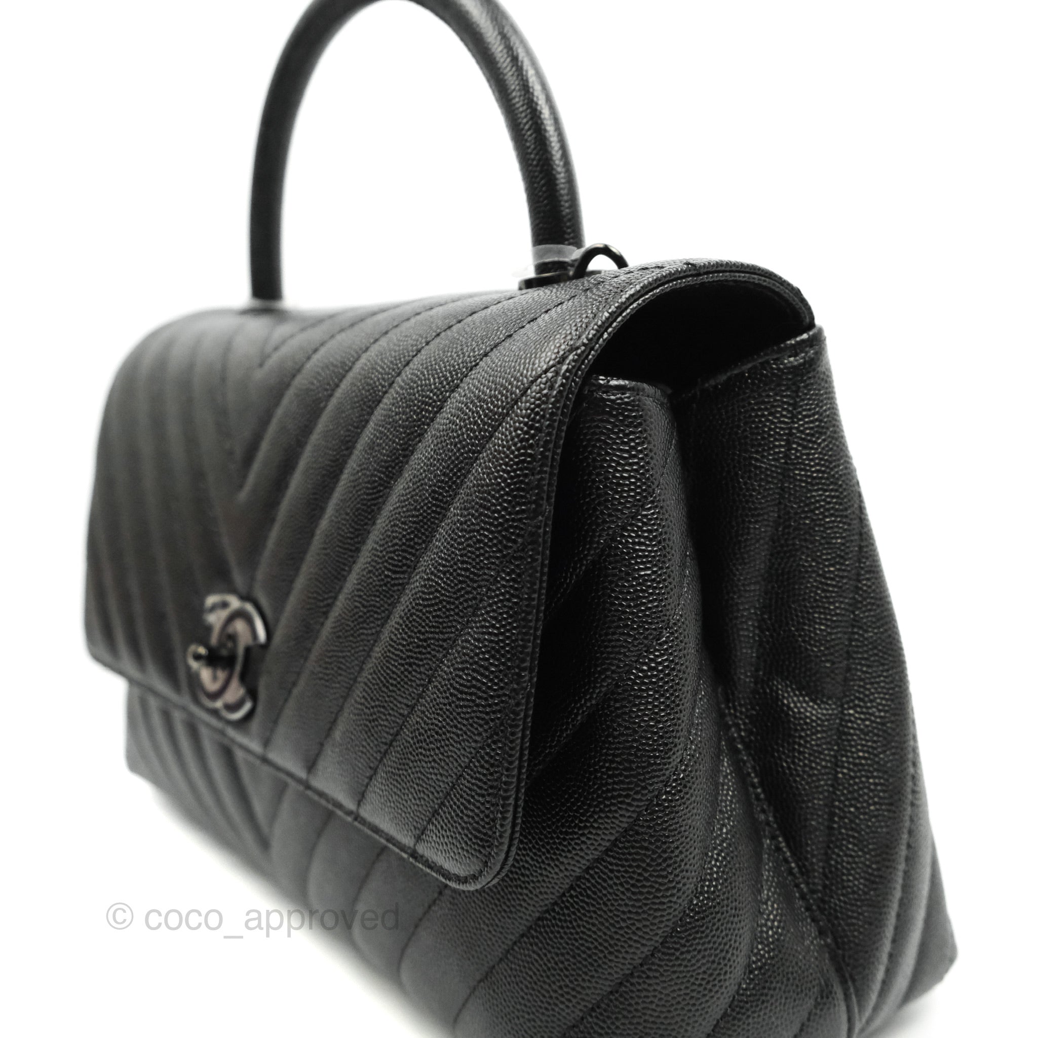chanel coco handle bag small black