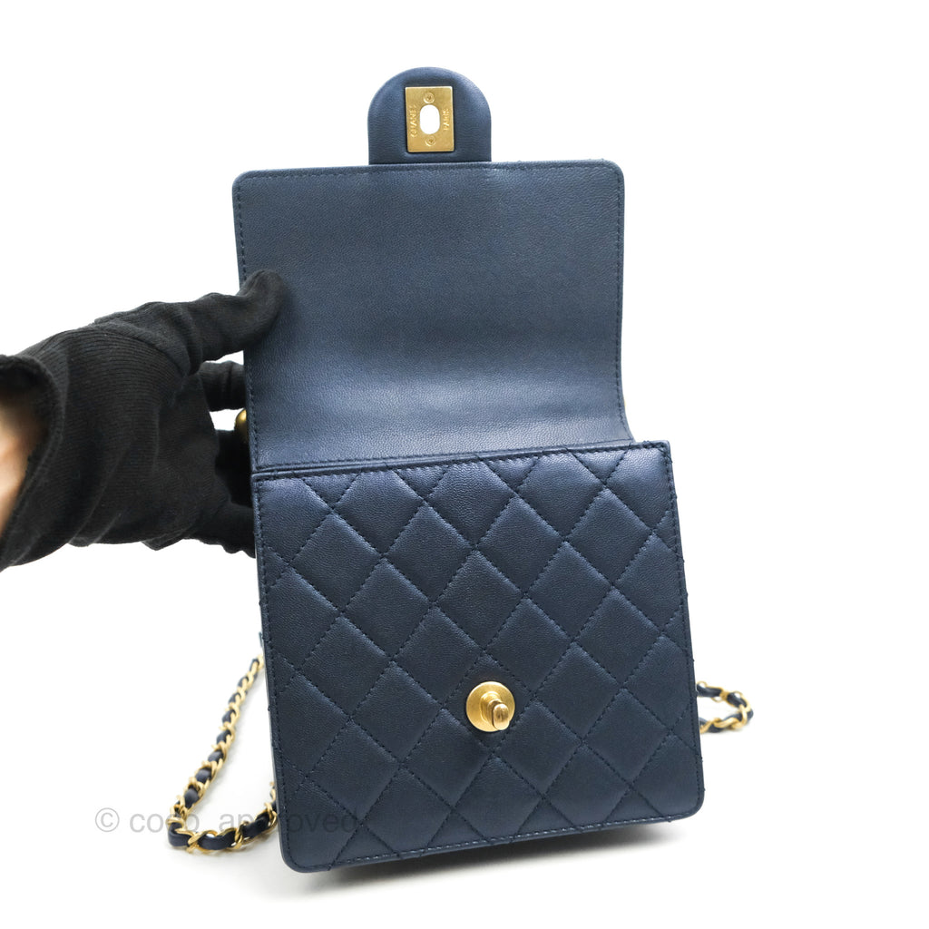 Chanel Quilted Chic Pearls Flap Iridescent Navy Lambskin Aged Gold Hardware