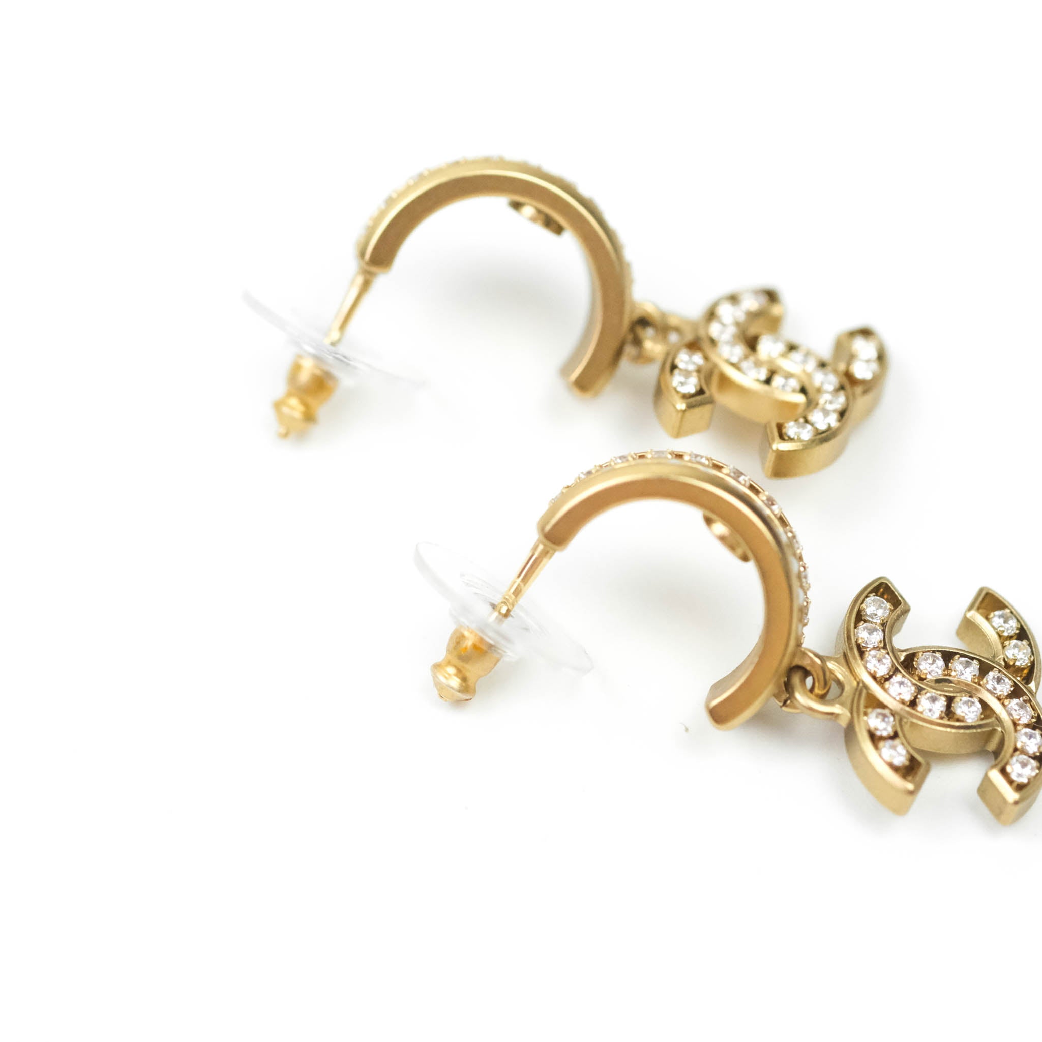Chanel CC Pearl Earrings Gold Tone 21P – Coco Approved Studio