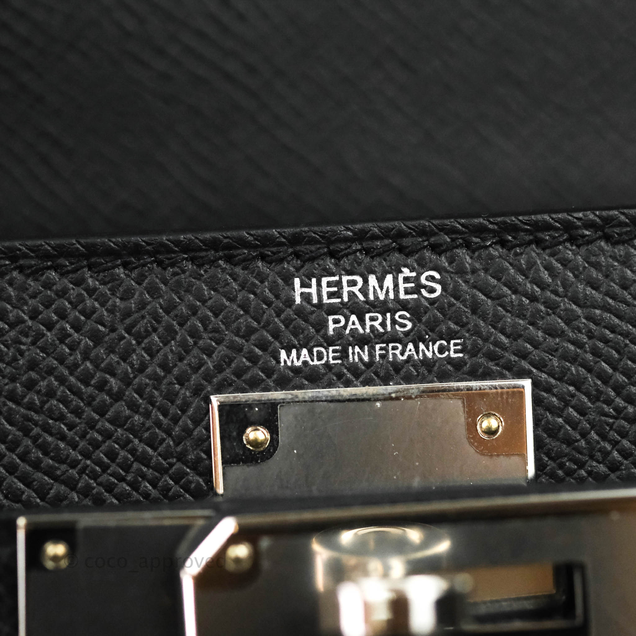 Hermes Kelly Sellier 32 Black Epsom Palladium Hardware – Madison Avenue  Couture
