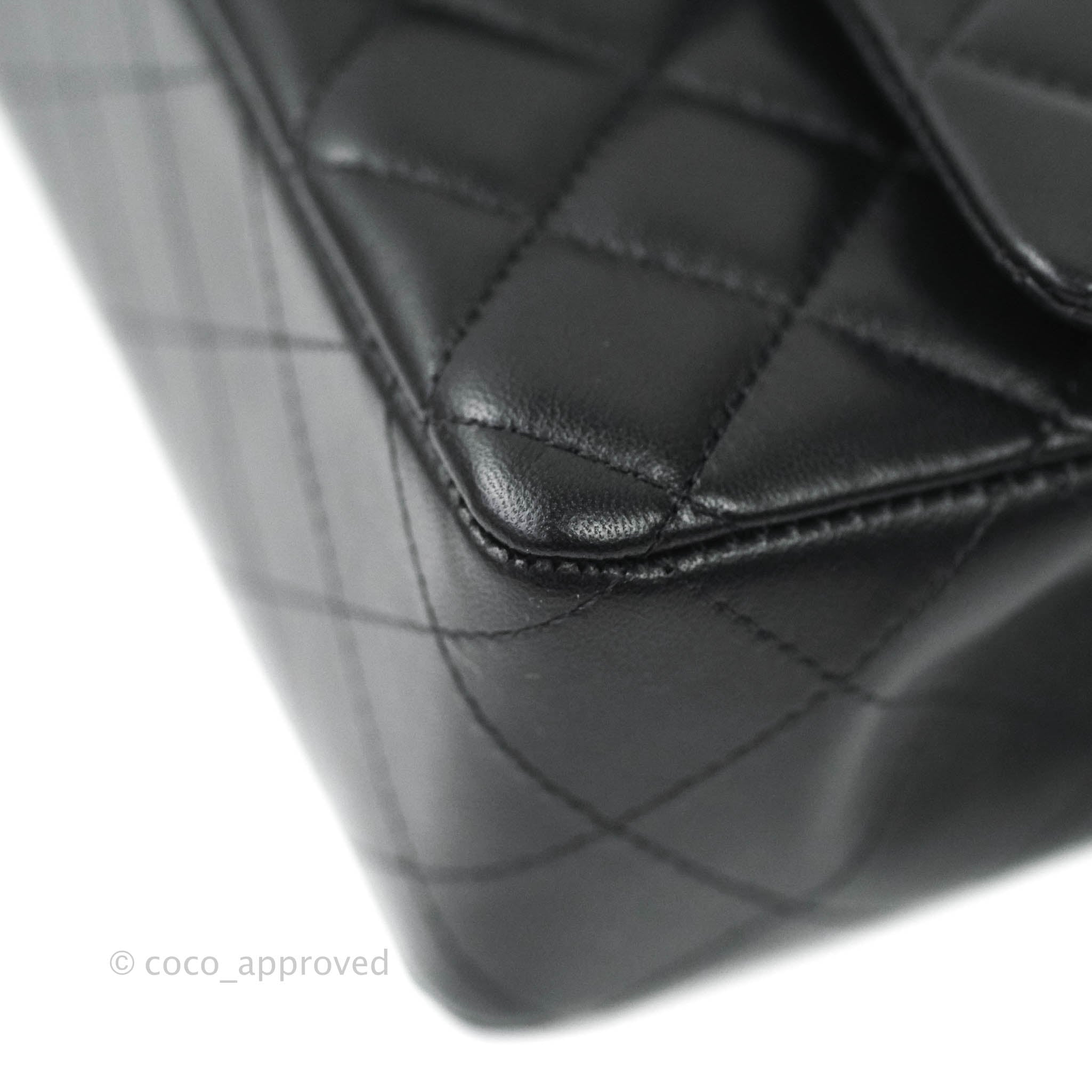 Lot - CHANEL Mini pochette du soir Chanel en velours noir