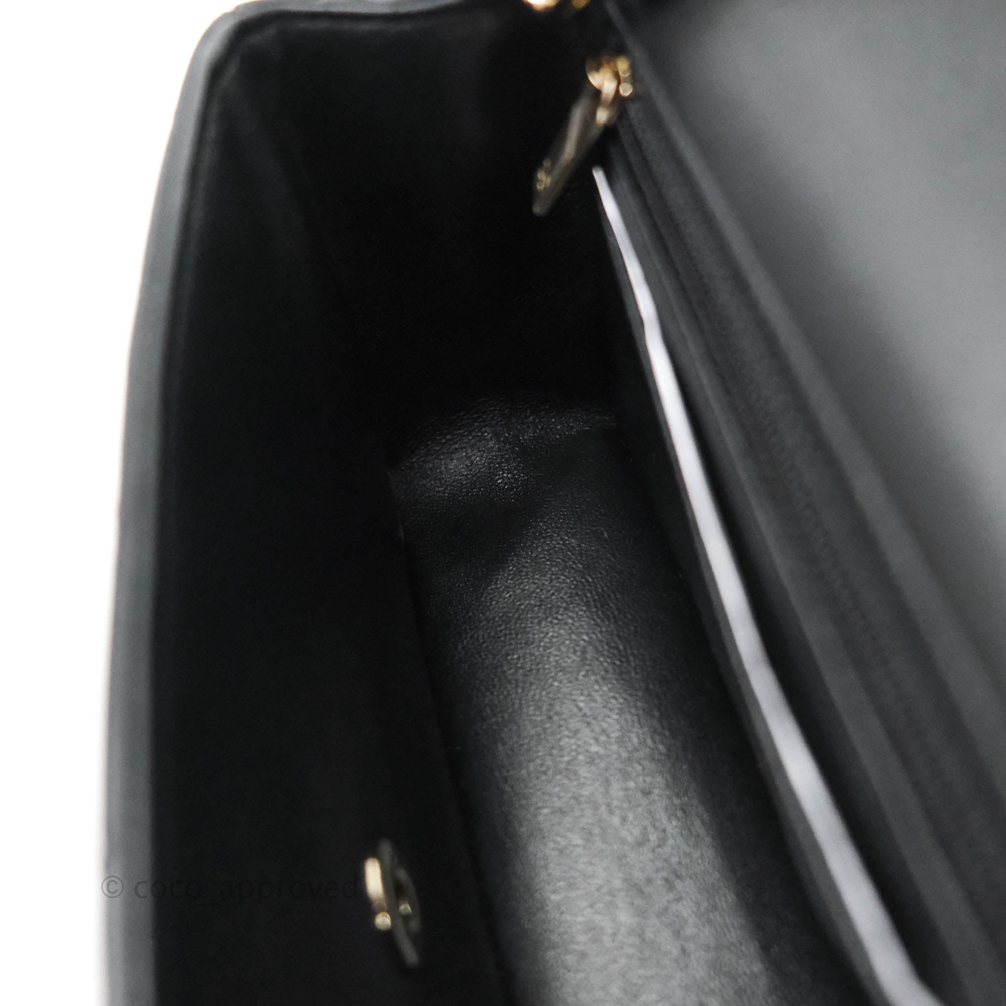 Black Leather Chanel Small Flap Bag ref.750738 - Joli Closet