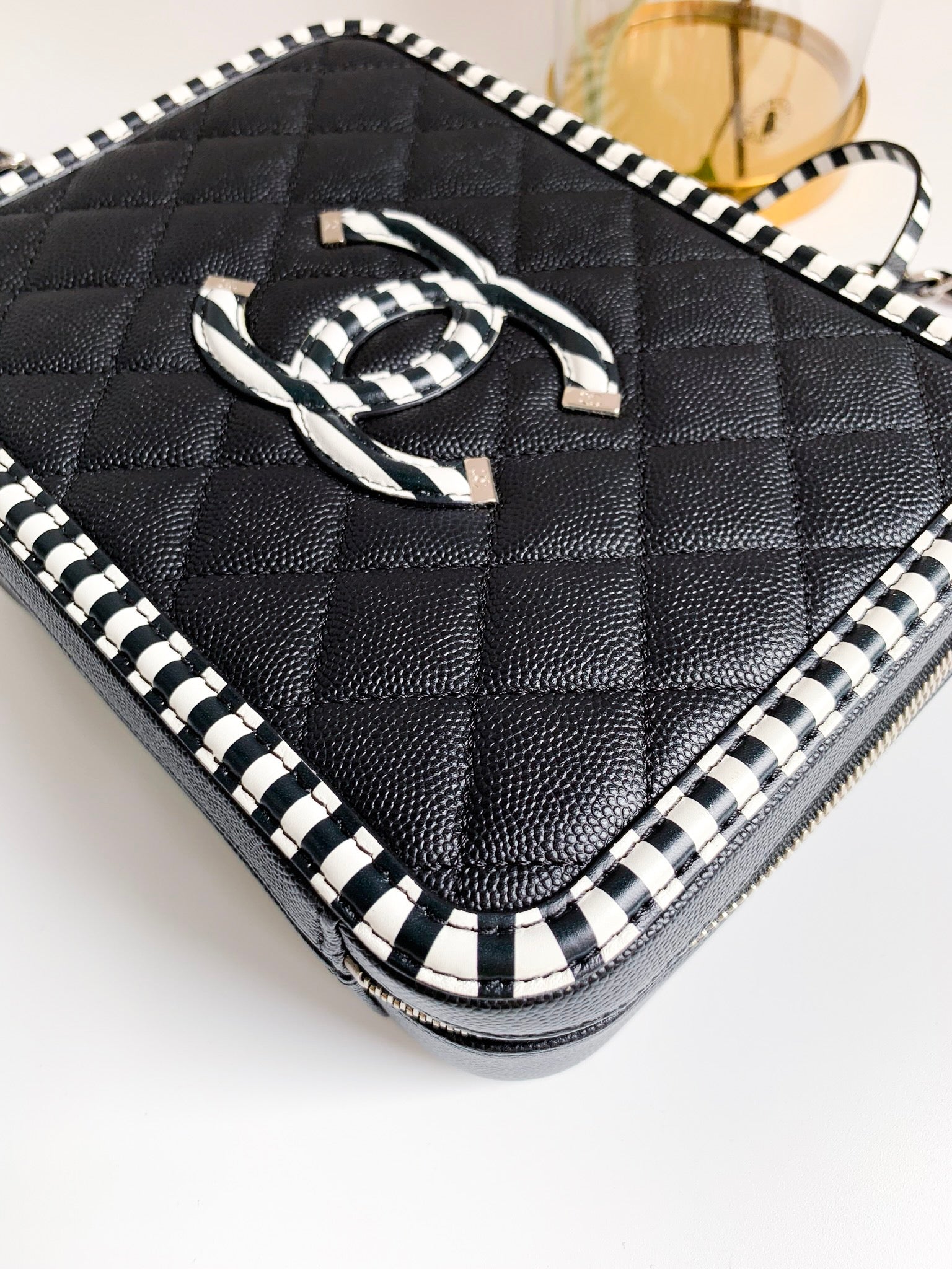 Chanel Classic Quilted PST Black Caviar – ＬＯＶＥＬＯＴＳＬＵＸＵＲＹ
