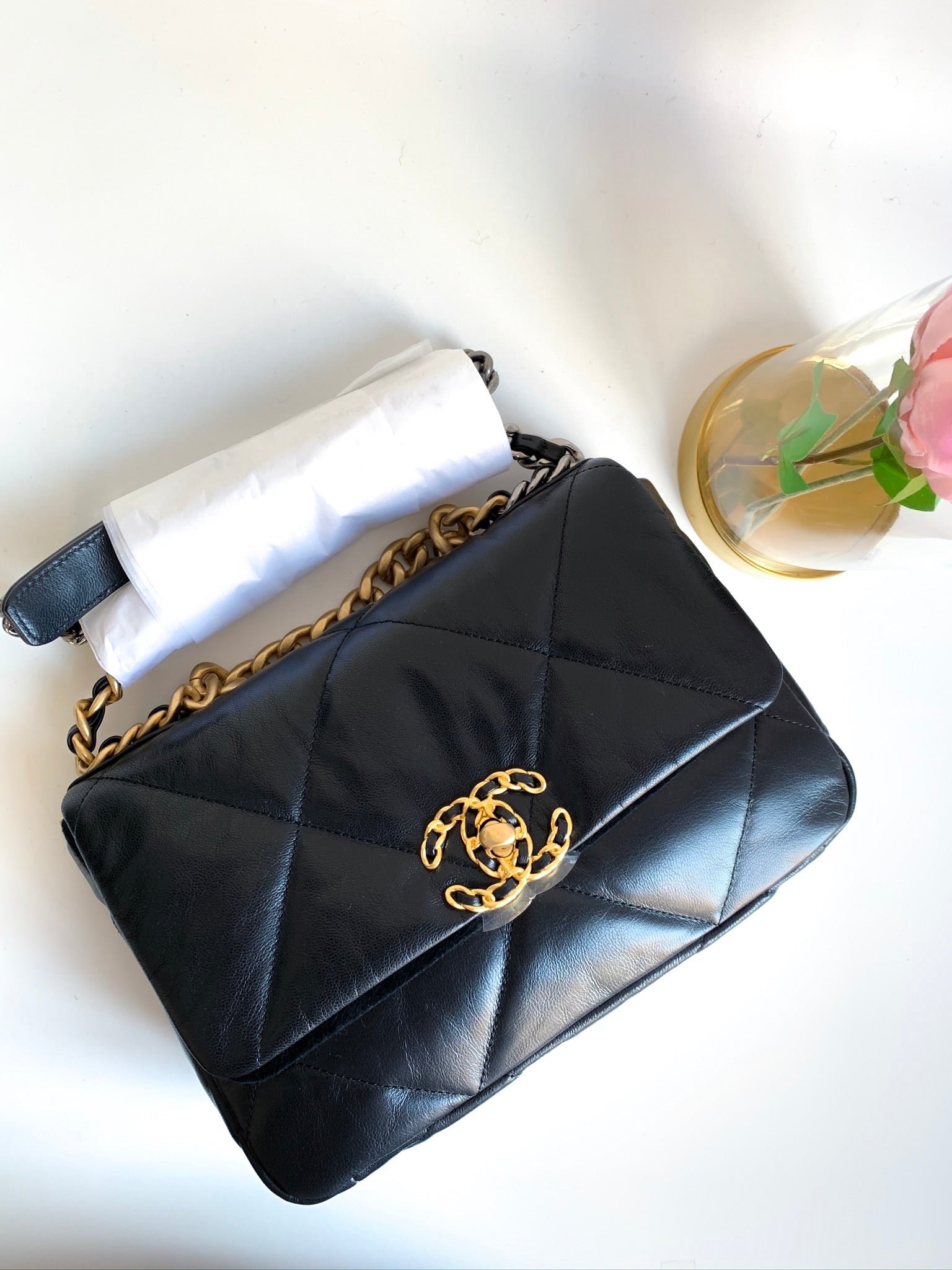 💯 Authentic Chanel 19 Black Goatskin bag 2020