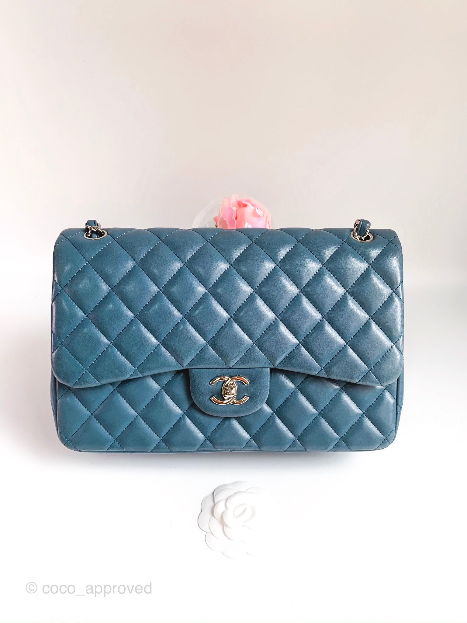 Chanel Classic Jumbo Double Flap Blue Lambskin Silver Hardware⁣⁣ – Coco  Approved Studio