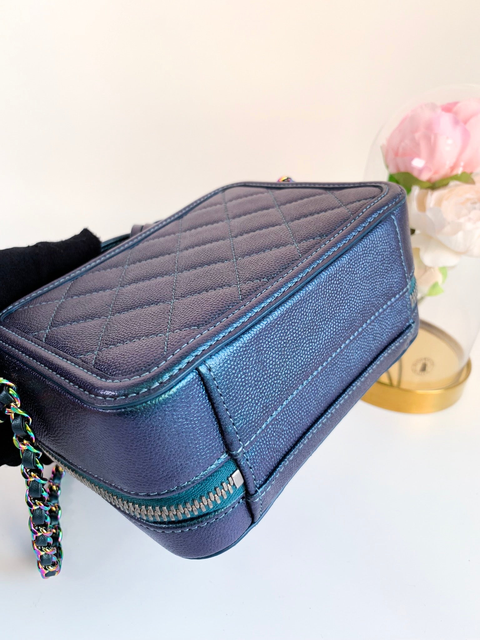 CHANEL Caviar Quilted Small Cosmetic Case Blue 1232515