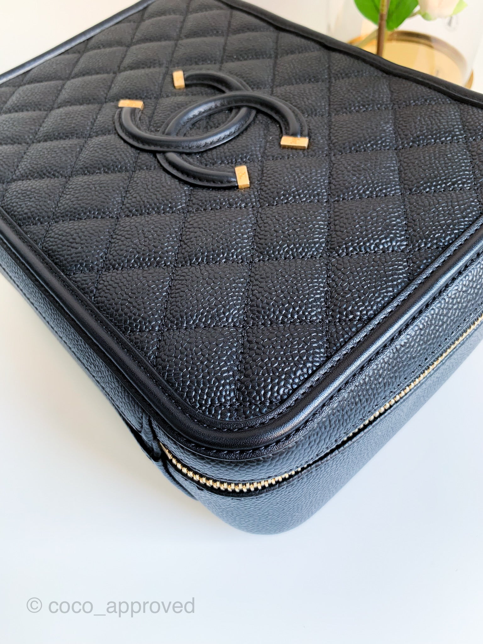 Chanel Quilted Large CC Filigree Vanity Case Black Caviar – Coco Approved  Studio