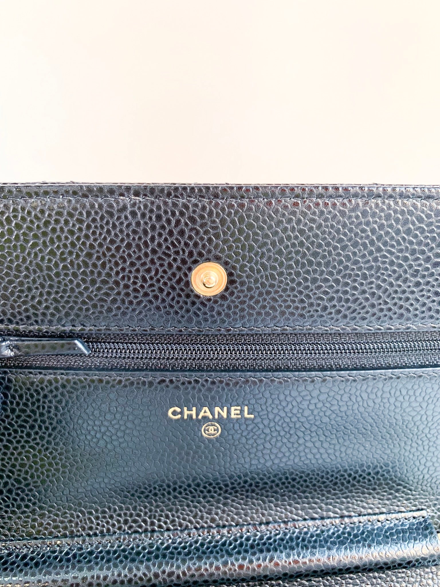2022 Chanel Black Caviar Wallet-on-Chain Gold Hardware Full Set – como- vintage