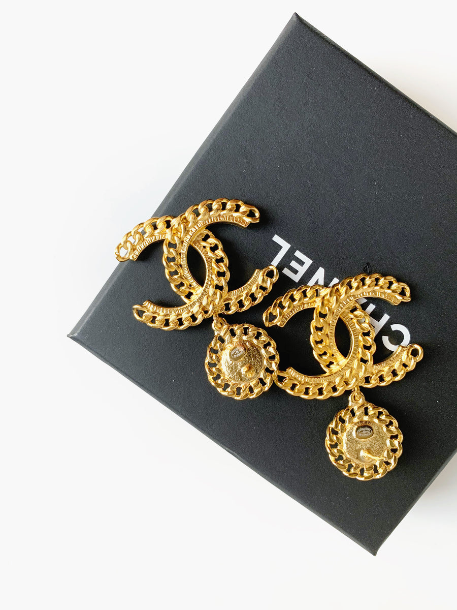 chanel gold cc logo earrings