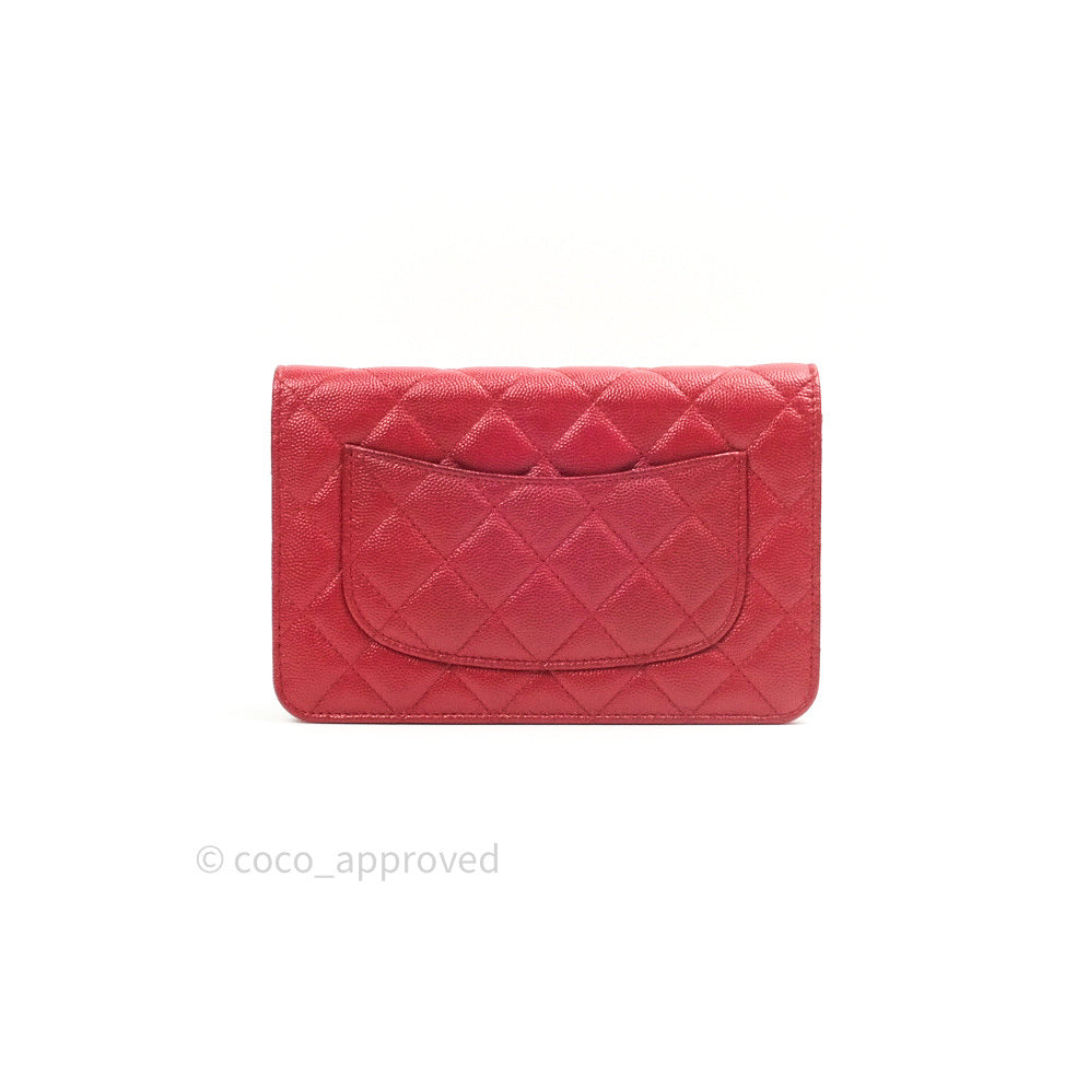 Chanel 19B Caviar Quilted Zip Coin Purse in Red — EMTHAW