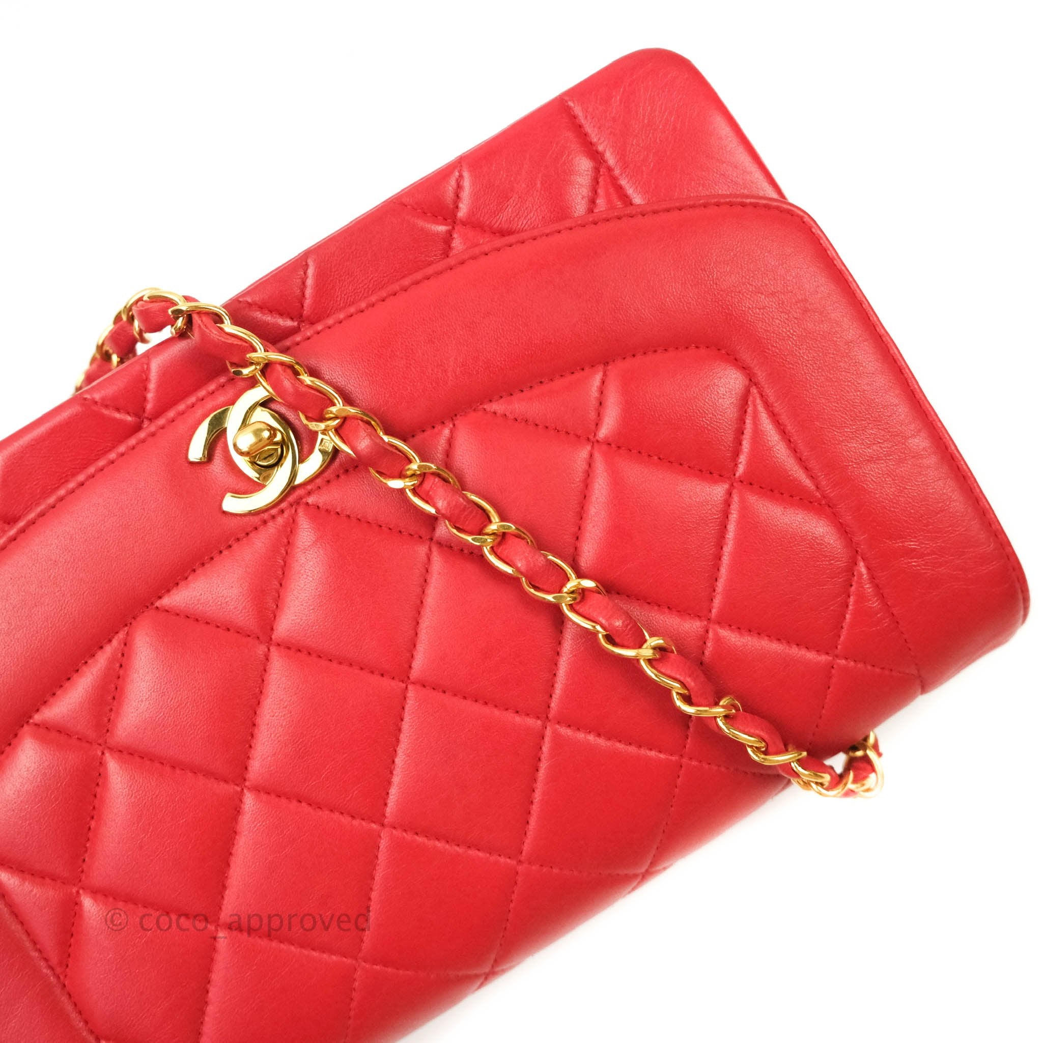 Chanel Red Quilted Lambskin Medium Vintage Classic Diana Flap Bag