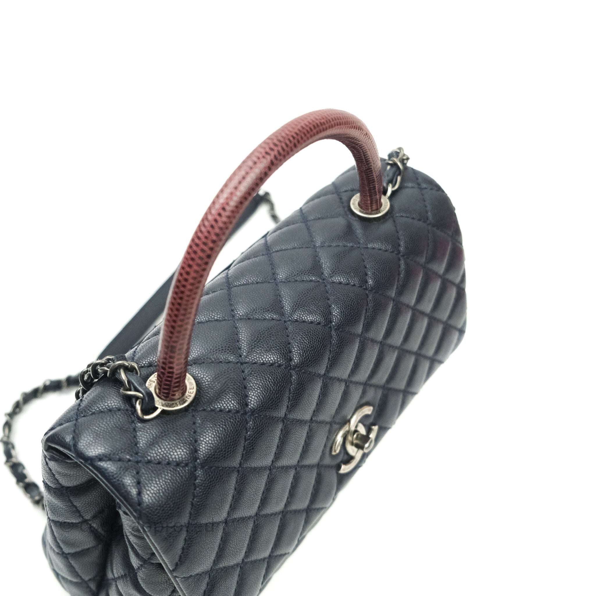 Chanel Beige Quilted Caviar & Burgundy Lizard Large Coco Handle Flap Bag  Flesh ref.620275 - Joli Closet