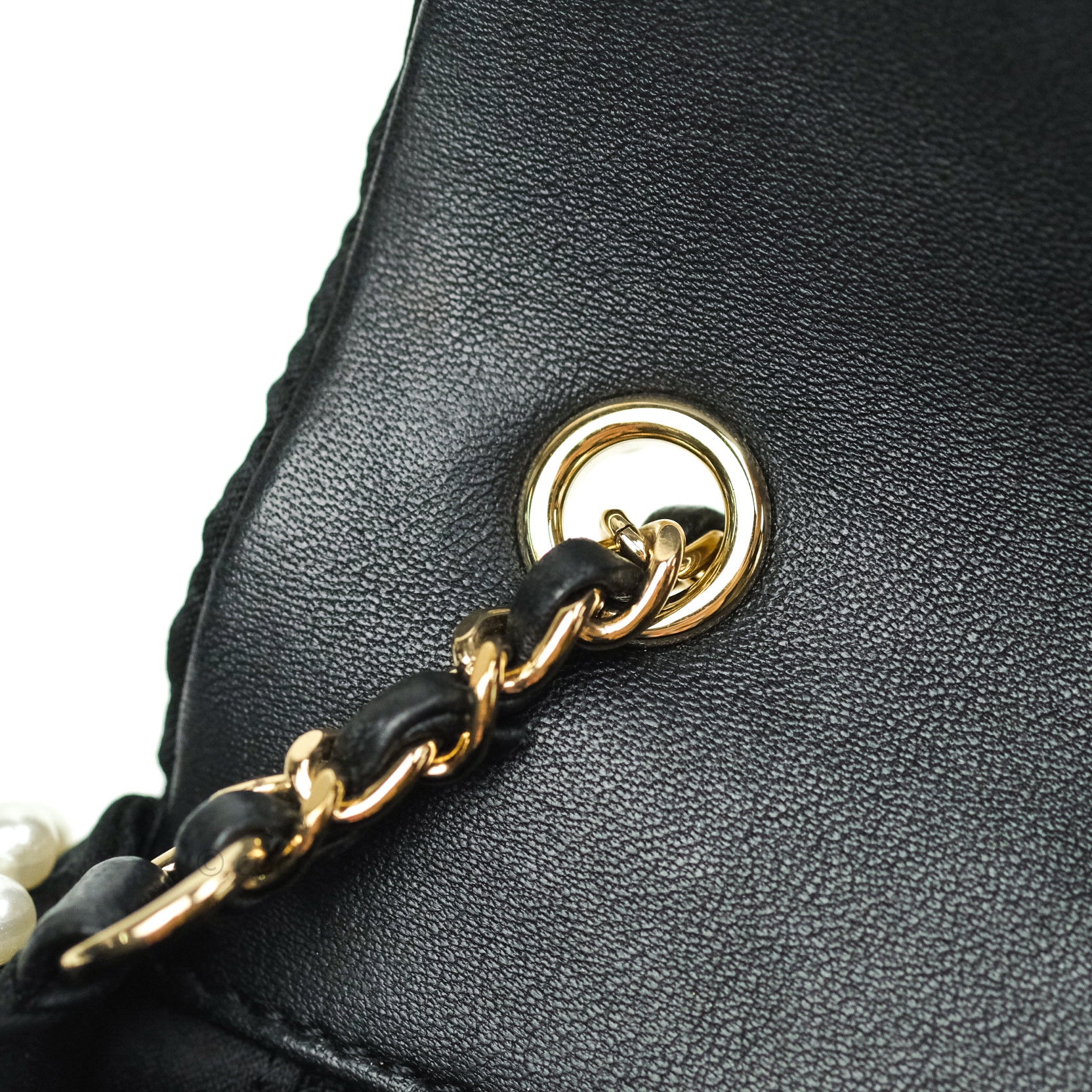 Túi Chanel Onyx Pearls Flap Bag da calfskin đen 17cm siêu cấp