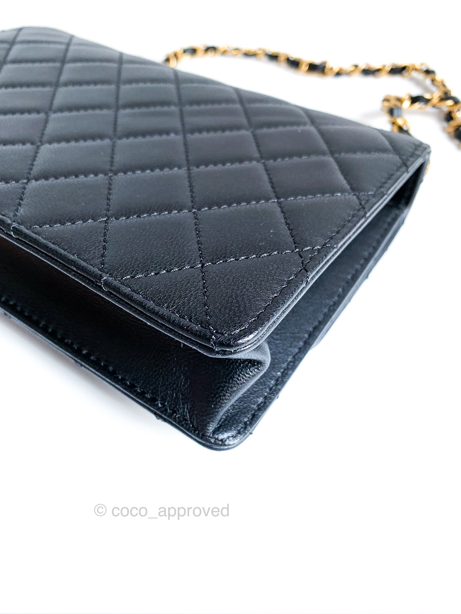 Chanel Pearl Lambskin Pearl Crown CC Wristlet Multi Pouches Black – Coco  Approved Studio