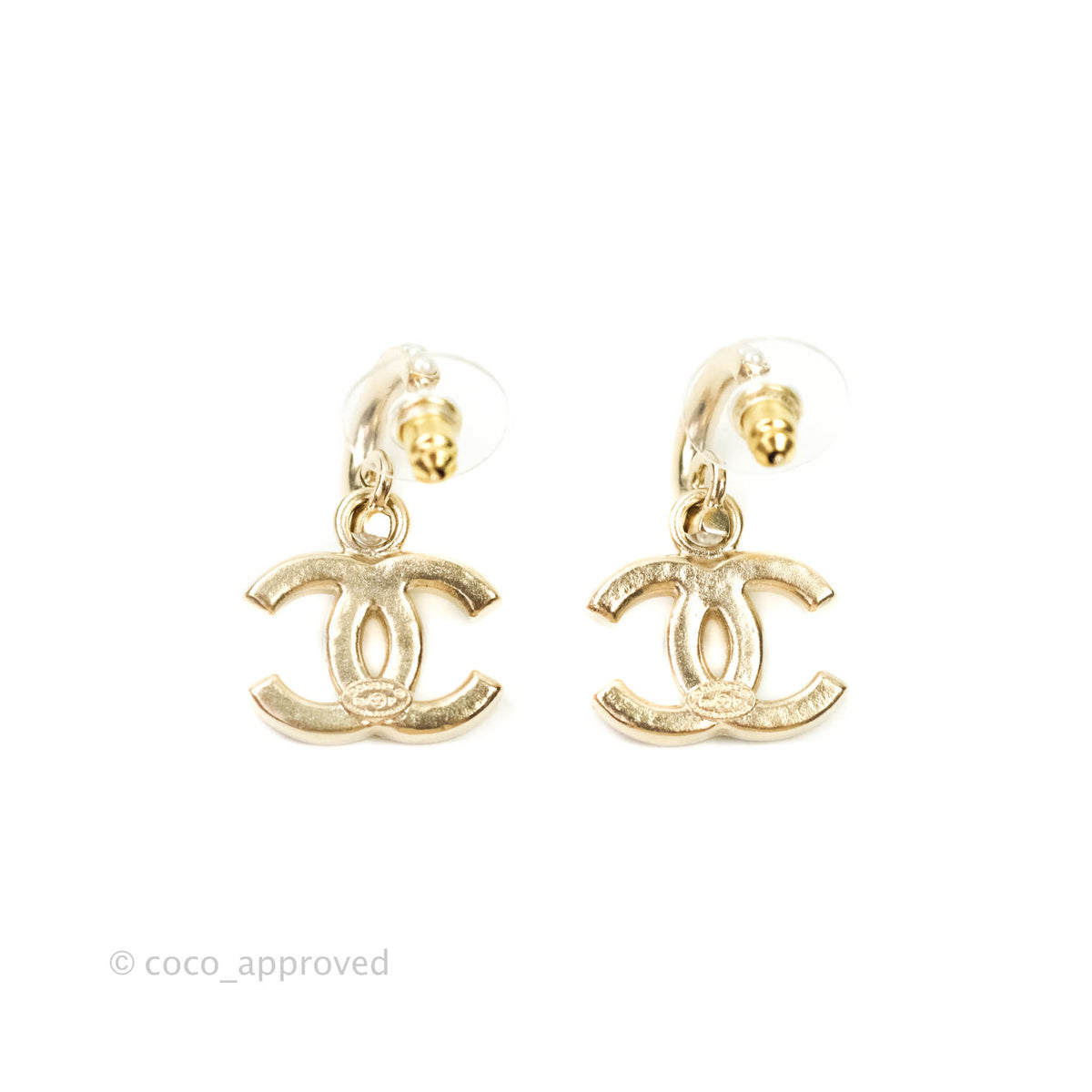 Chanel CC Pearl Earrings Gold Tone 21P – Coco Approved Studio