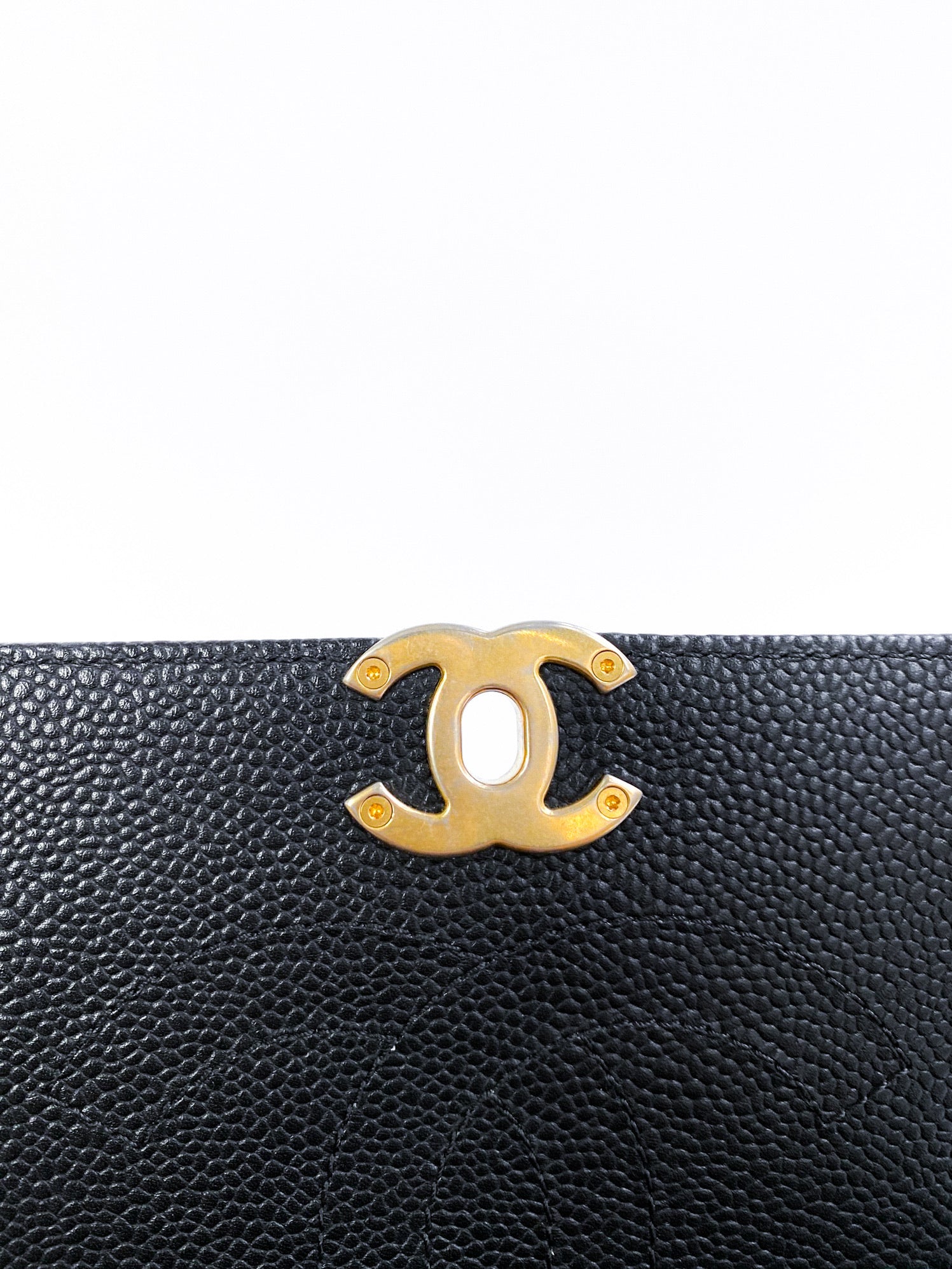 Chanel Navy Caviar Chic Affinity Camera Bag Q6B4PO0FNB000