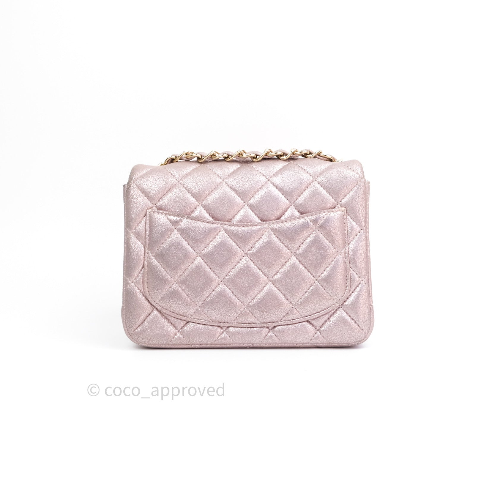 Chanel, Inc. Chanel 22 small handbag, Shiny calfskin & gold-tone metal ,  gray — Fashion