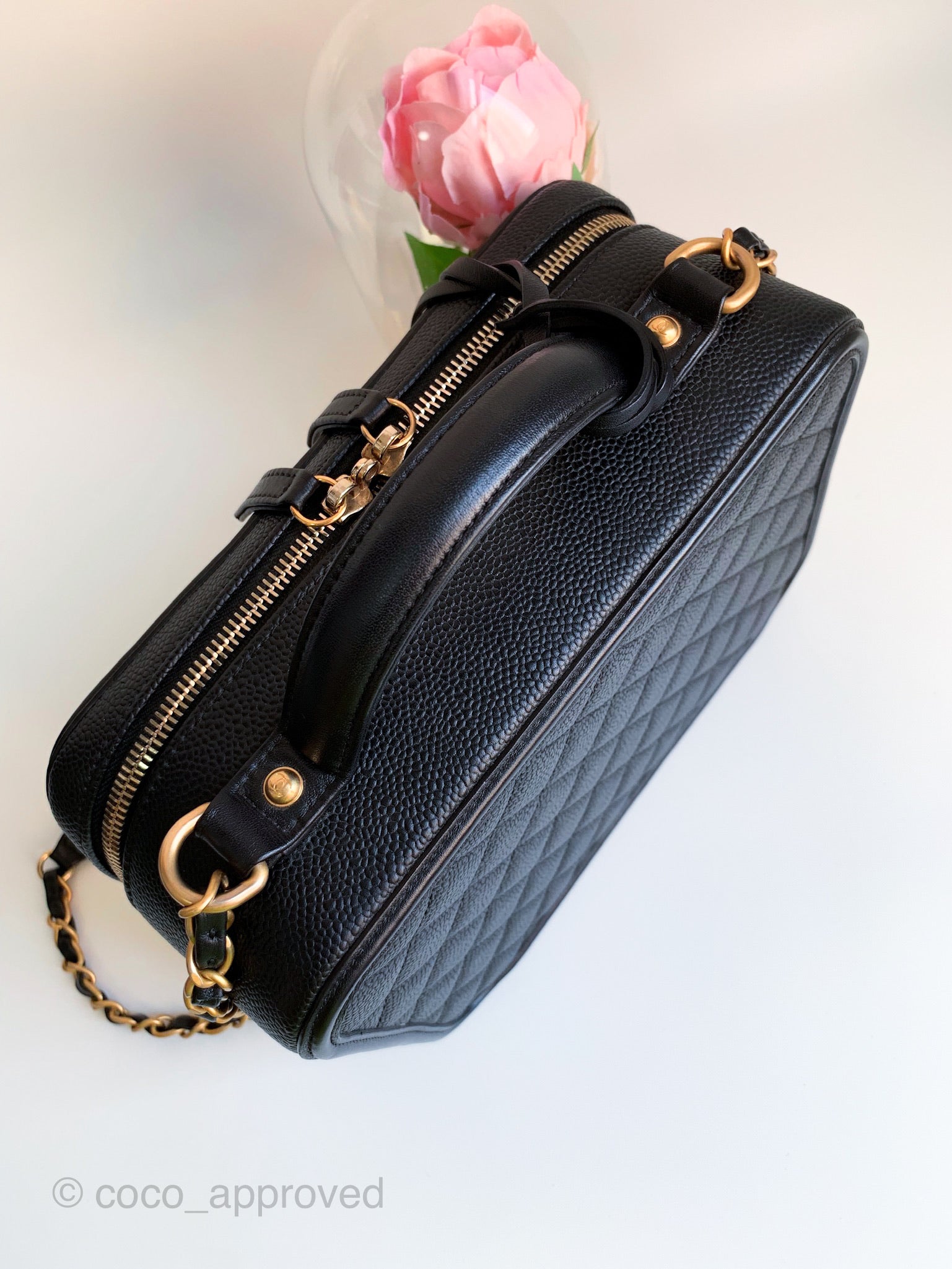 Chanel Quilted Large CC Filigree Vanity Case Black Caviar – Coco Approved  Studio