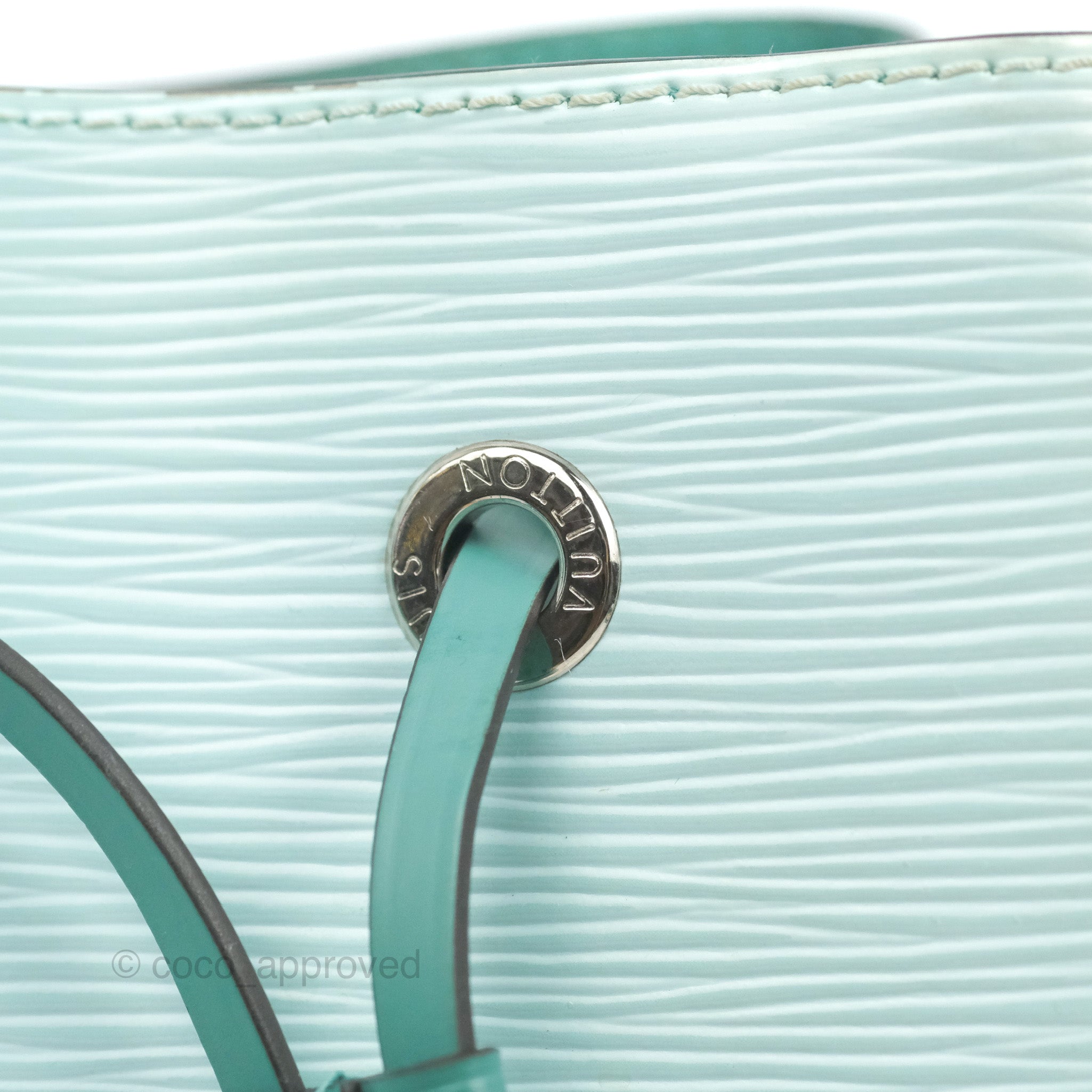 Louis Vuitton Neonoe BB Epi Seaside Green – Coco Approved Studio