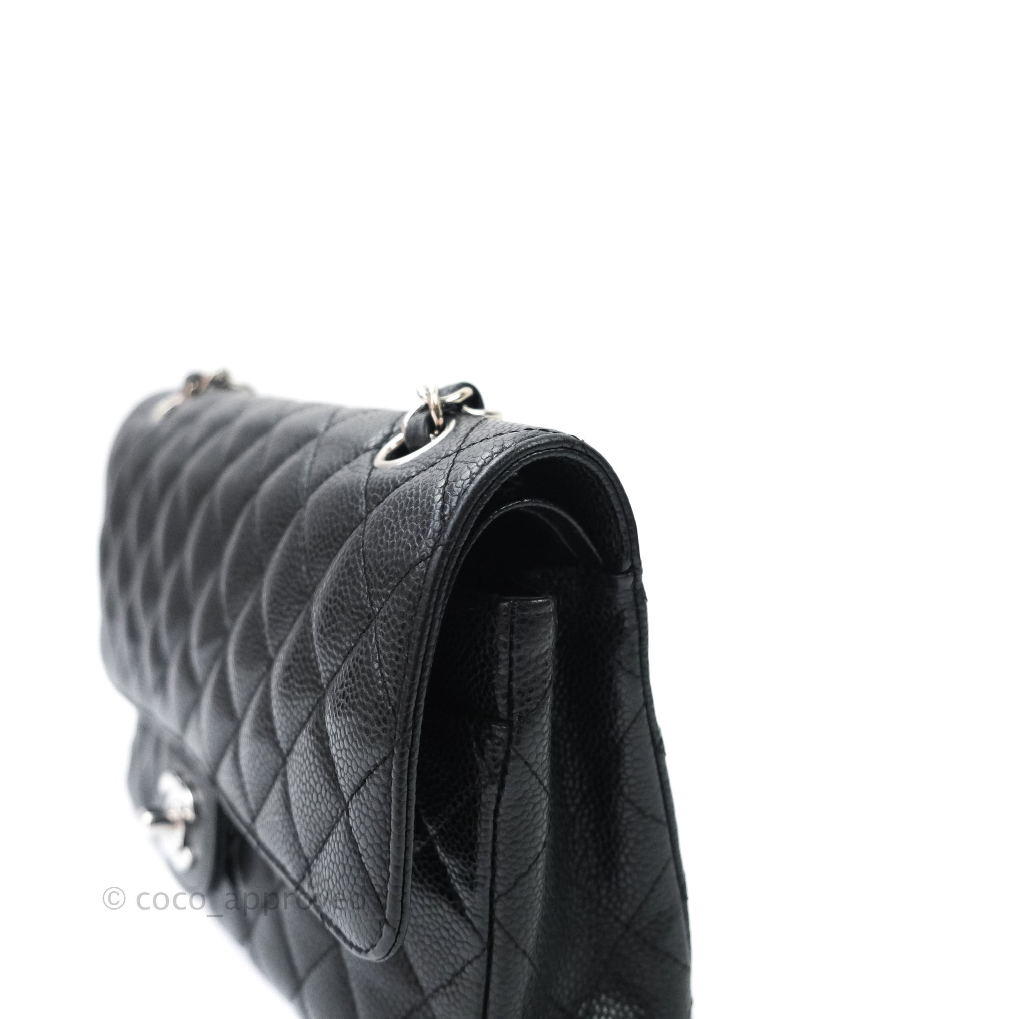 chanel flap bag leather black