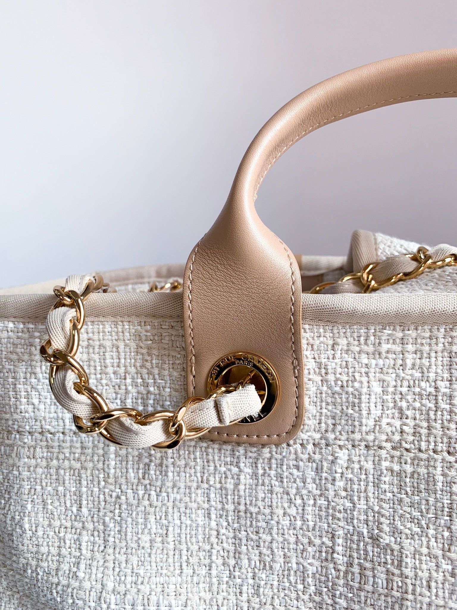Chanel 2021 Ivory/ Gold Large Deauville Shopping Tote Bag at 1stDibs  chanel  deauville tote 2021, chanel tote bag, chanel deauville tote bag 2021