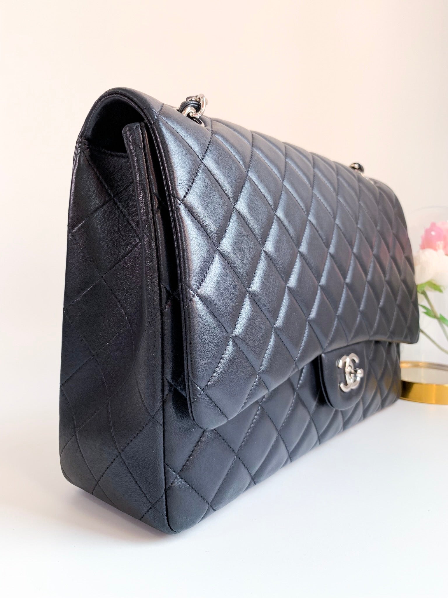RvceShops Revival, Black Chanel Jumbo Classic Lambskin Maxi Single Flap  Shoulder Bag