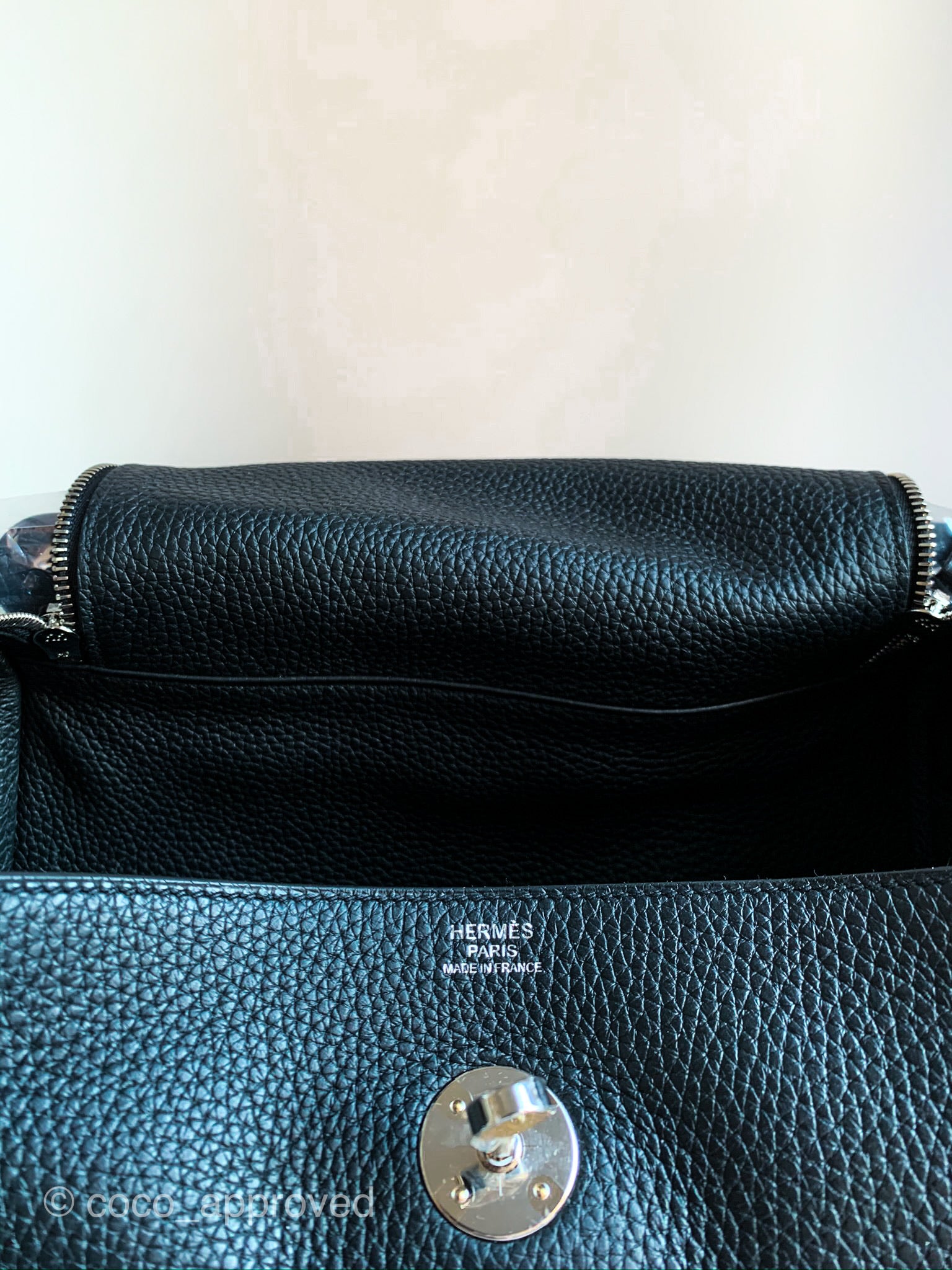 Lindy leather handbag Hermès Black in Leather - 30424502