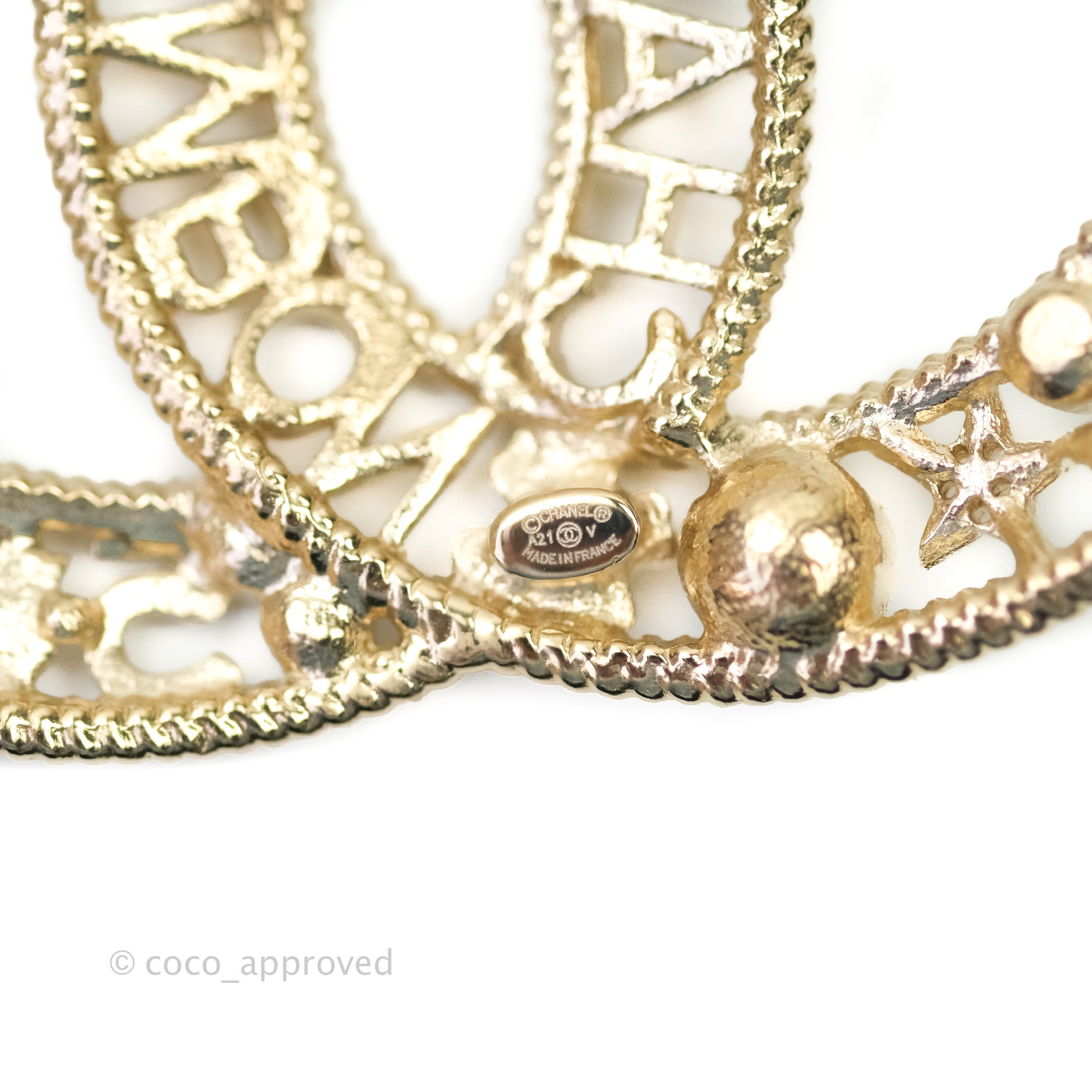 Chanel CC Cambon Pearl Crystal Brooch Gold Tone 21A – Coco