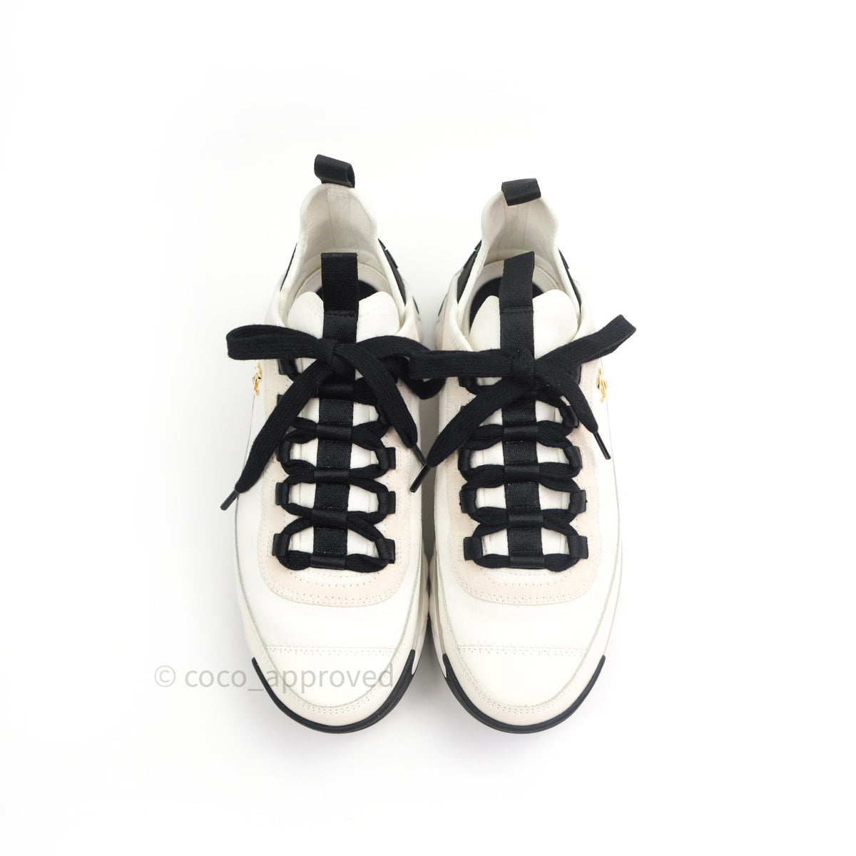 Chanel Sneakers Ivory White CC Size 38.5 – Coco Approved Studio