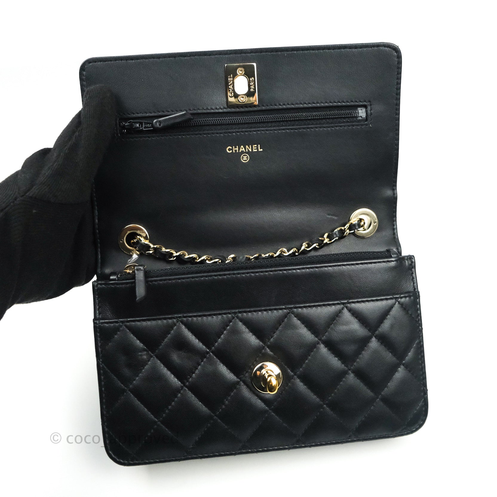 Chanel trendy cc wallet on chain woc 22c black rghw