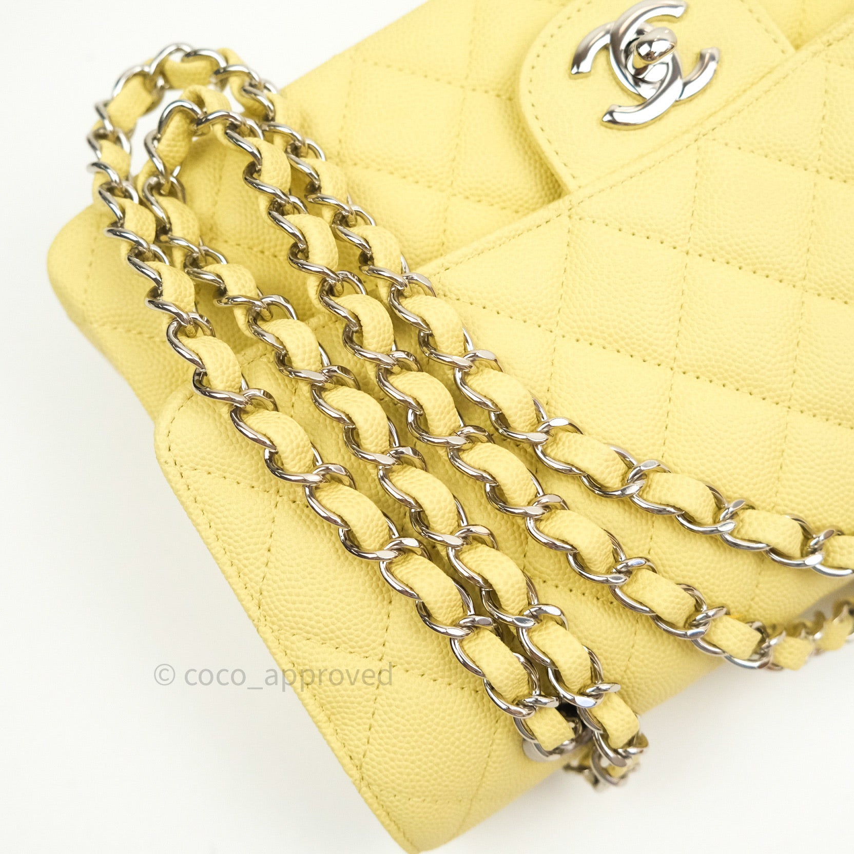 Chanel Yellow Quilted Velvet Classic Double Flap Medium Q6B01039Y0000