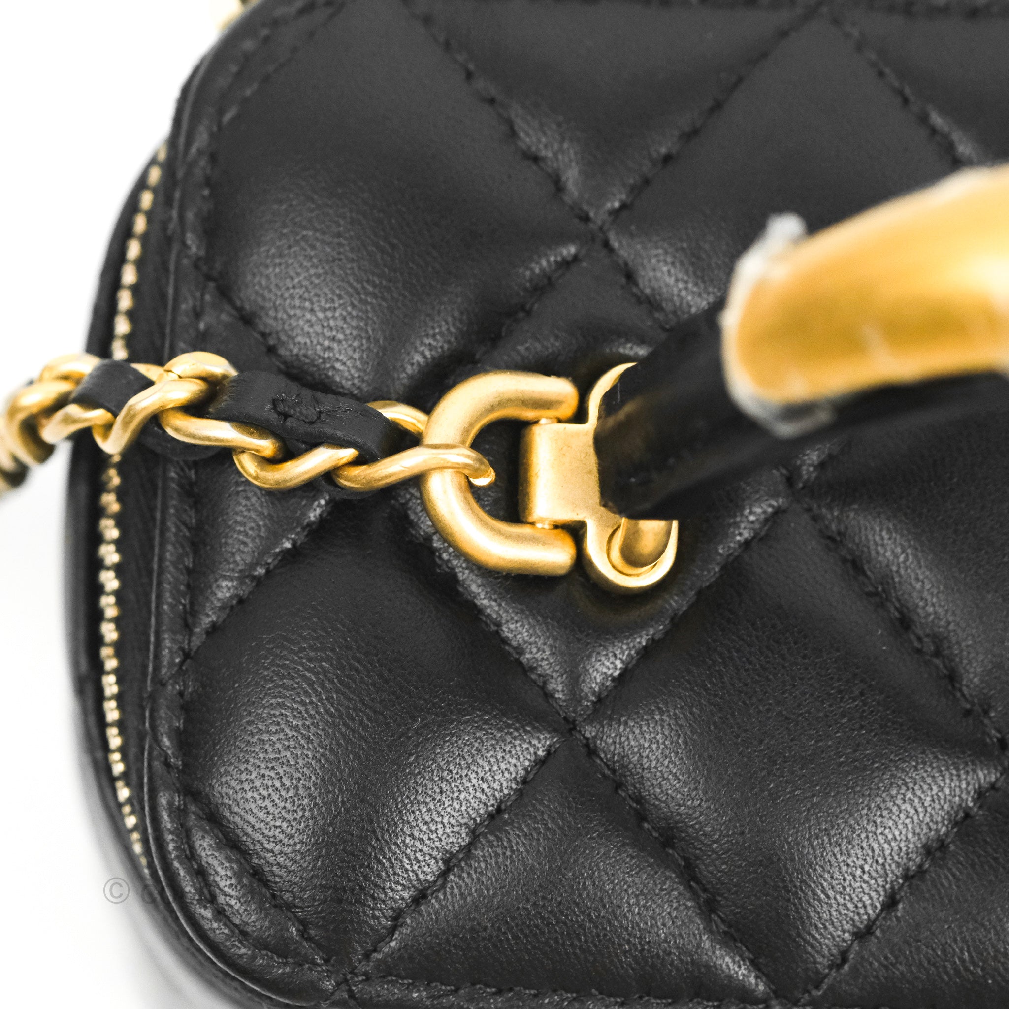 Fashion « Chanel-Vuitton », Sale n°2089, Lot n°220