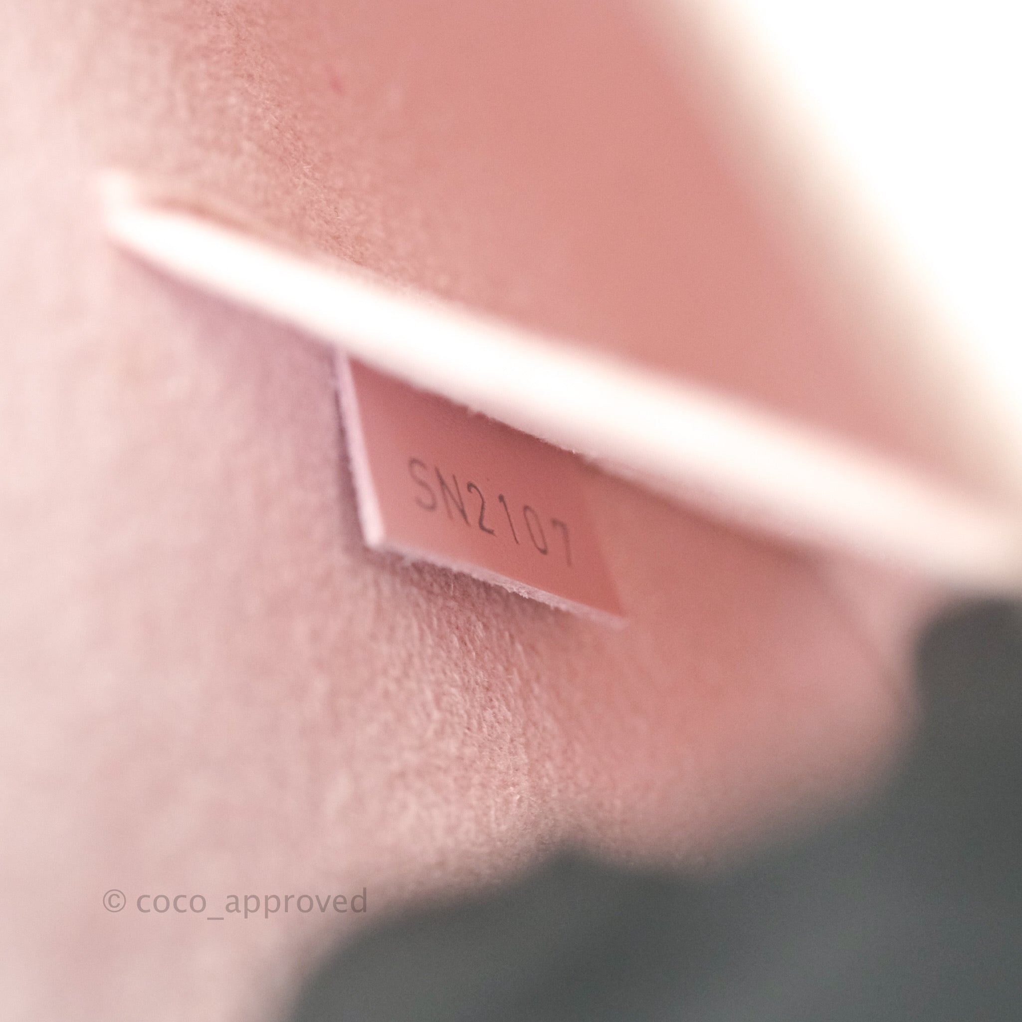 Louis Vuitton Epi Alma BB Pink – Coco Approved Studio