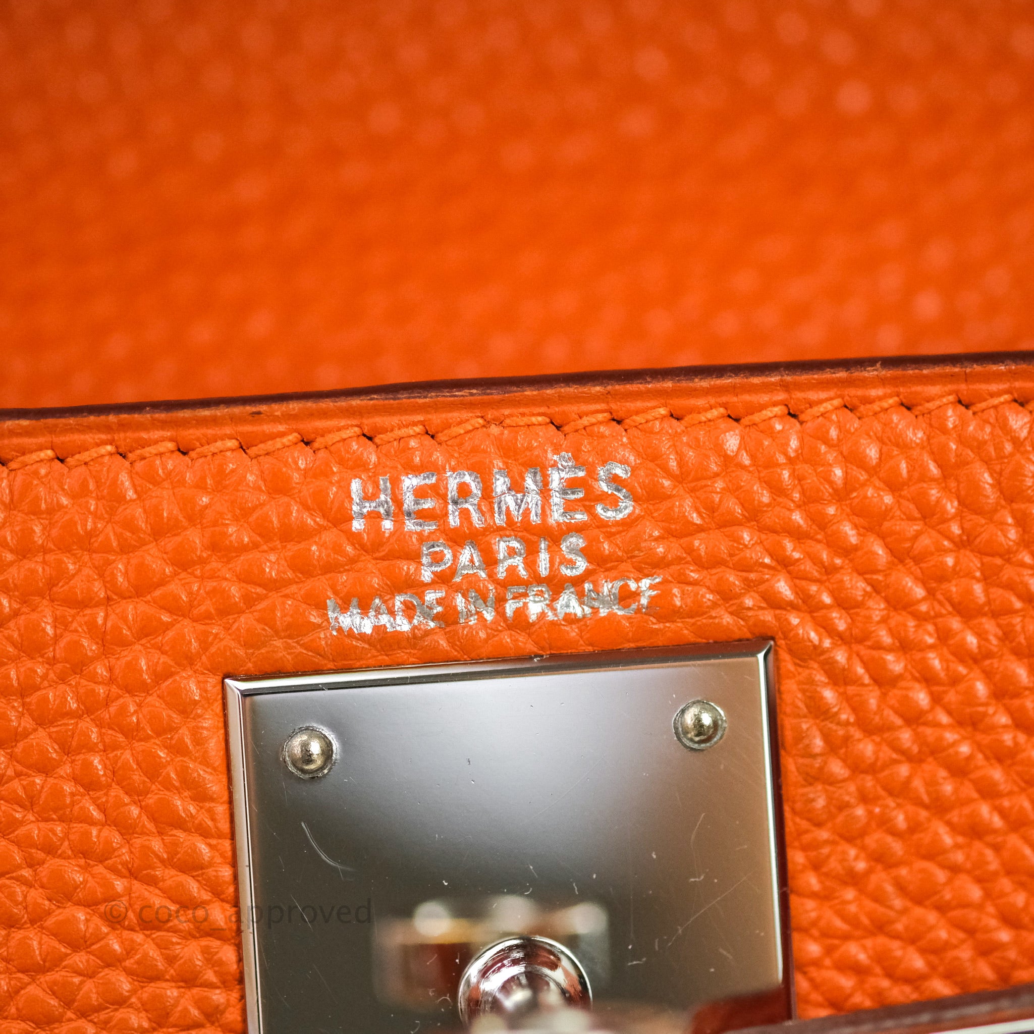 Hermès Kelly 28 Gris Meyer Togo With Gold Hardware - AG Concierge Fzco