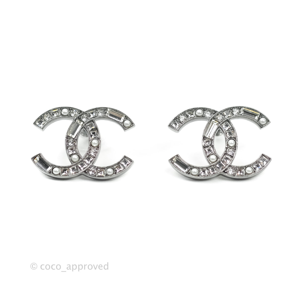 Chanel CC Crystal Earrings Silver Tone 20P – Coco Approved Studio