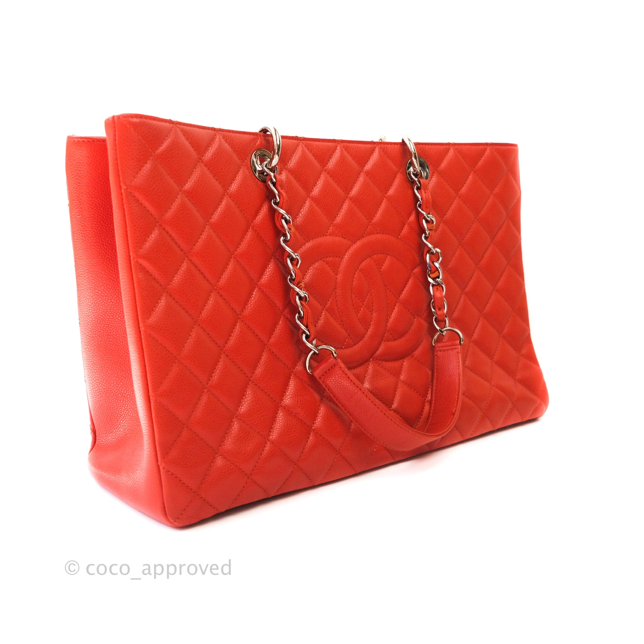 Chanel - Authenticated Grand Shopping Handbag - Leather Red for Women, Very Good Condition