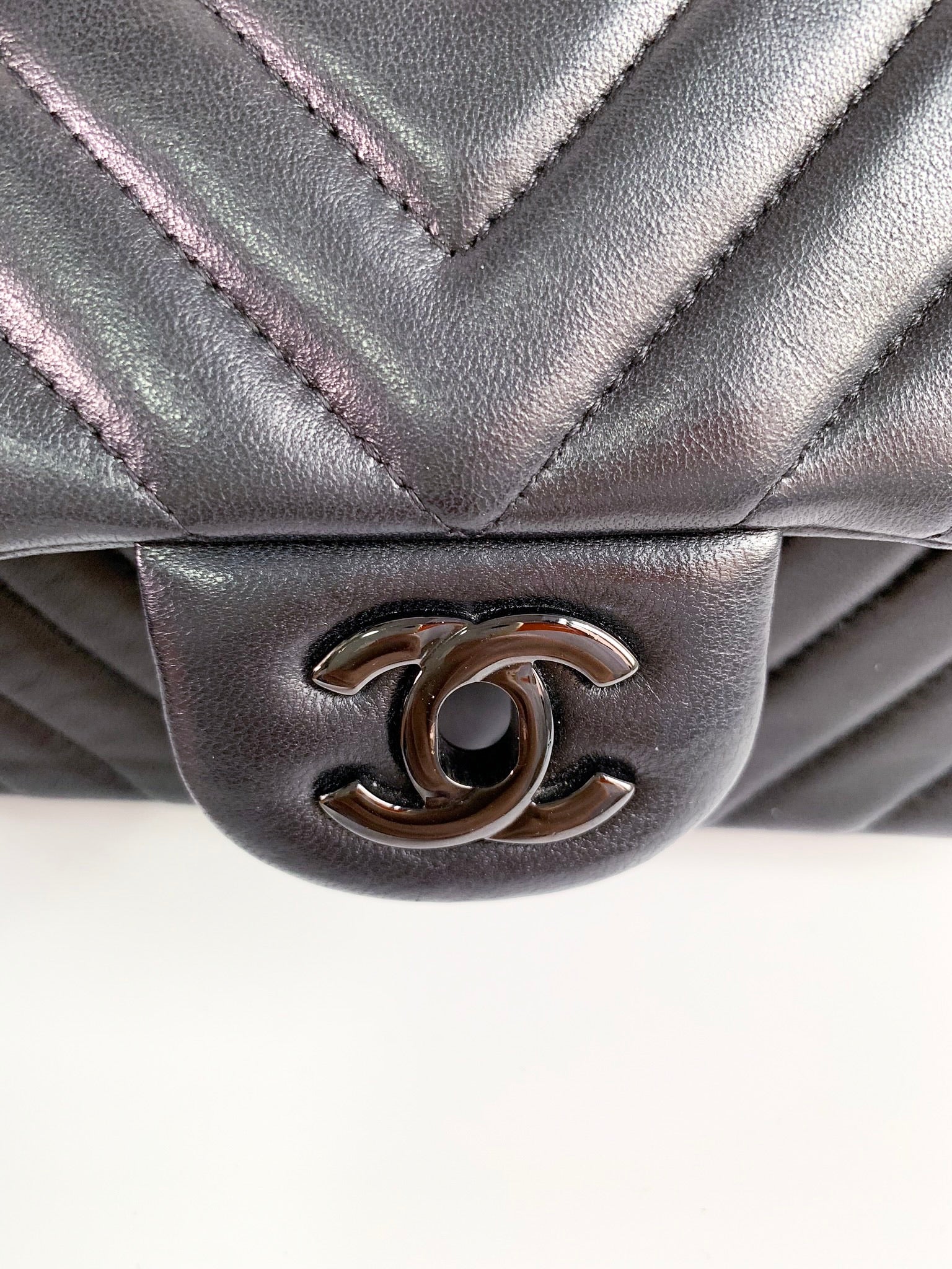 Chanel Lambskin Chevron Quilted Mini Rectangular Flap So Black – Coco  Approved Studio