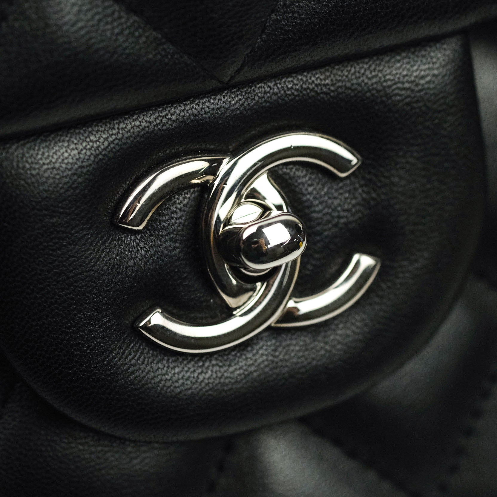 Chanel Classic Jumbo Double Flap Black Lambskin Silver Hardware⁣⁣ – Coco  Approved Studio
