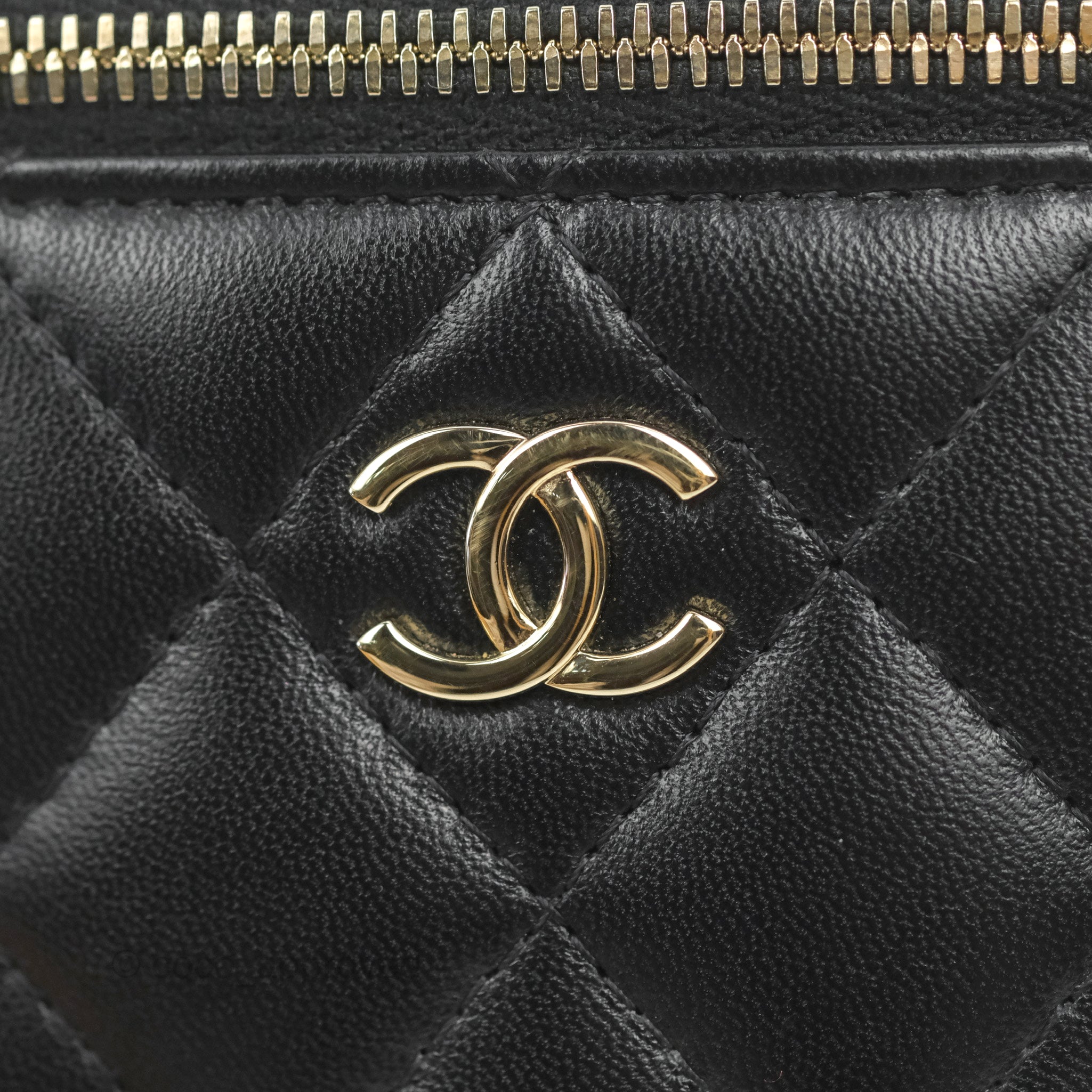 Chanel Mini Top Handle Vanity With Chain Black Lambskin Gold Hardware –  Coco Approved Studio