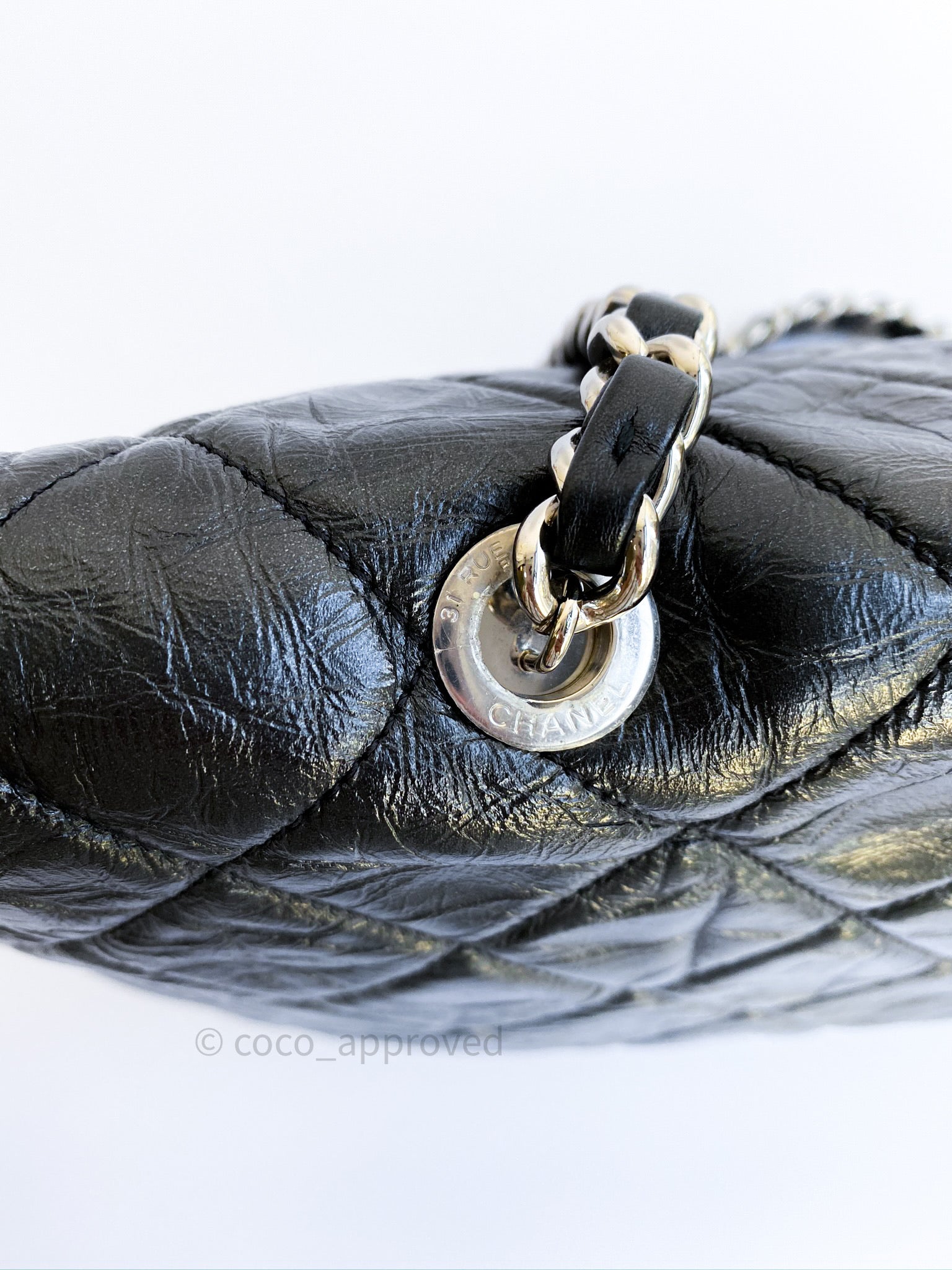 Chanel 31 large shopping bag, Shiny crumpled calfskin & gold-tone metal,  black — Fashion