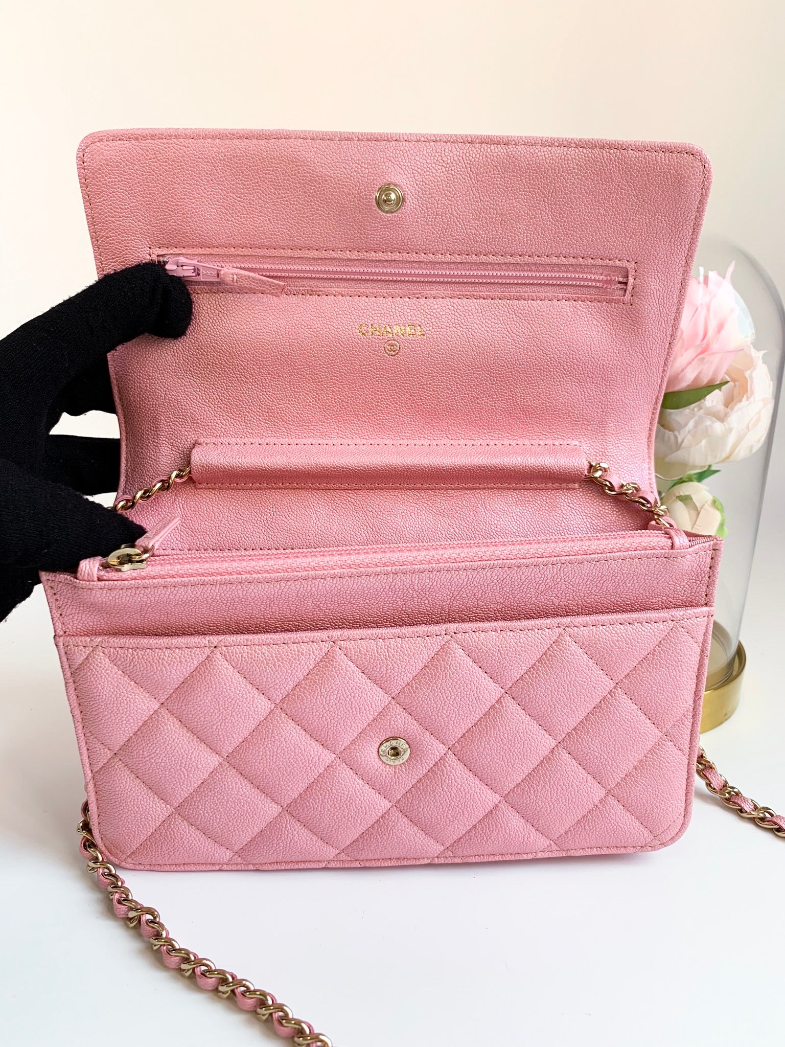 Chanel Pink Caviar Leather Wallet on Chain Bag ref.863799 - Joli